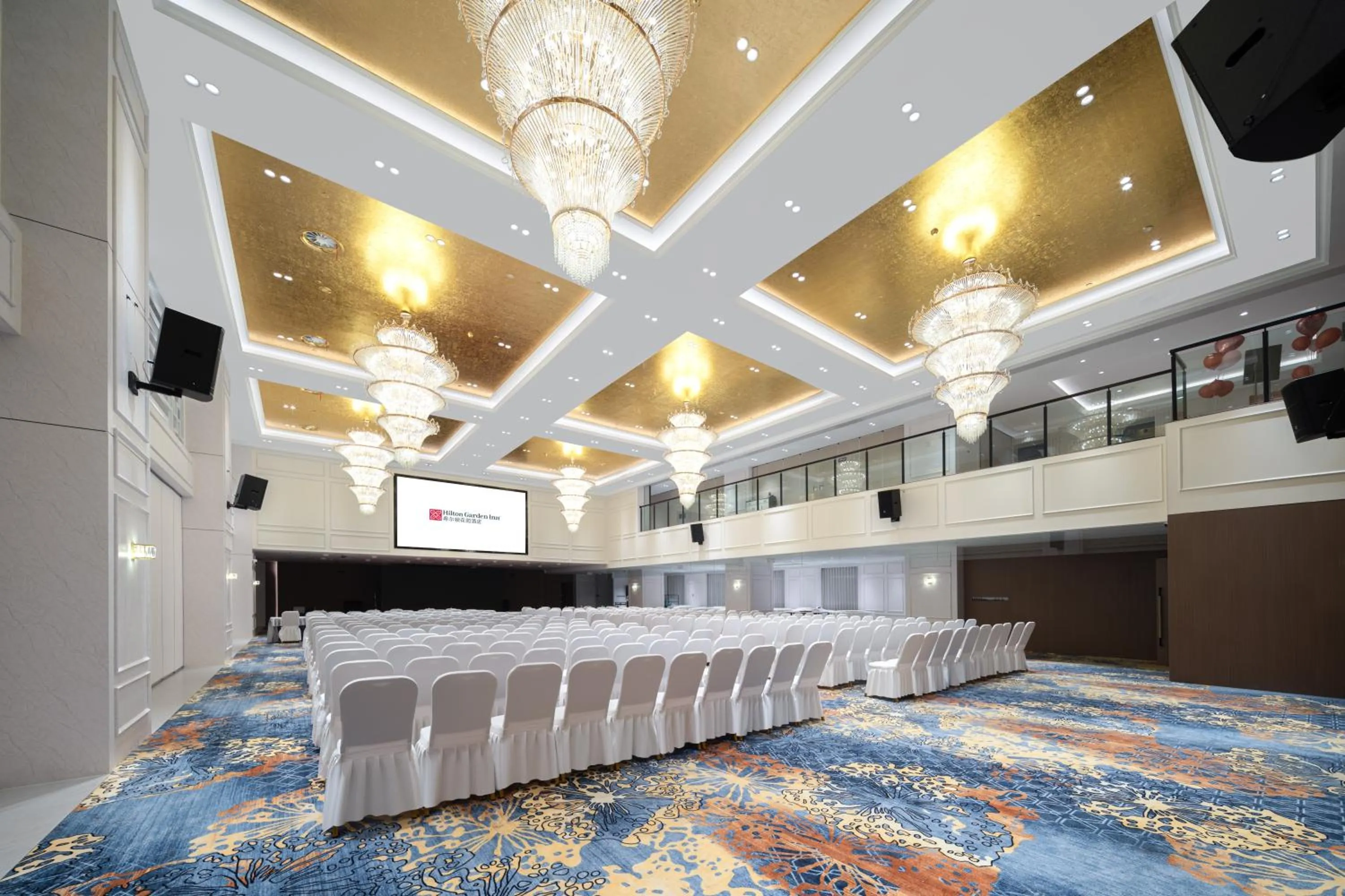 Meeting/conference room, Bed in Hilton Garden Inn Shanghai Jiading