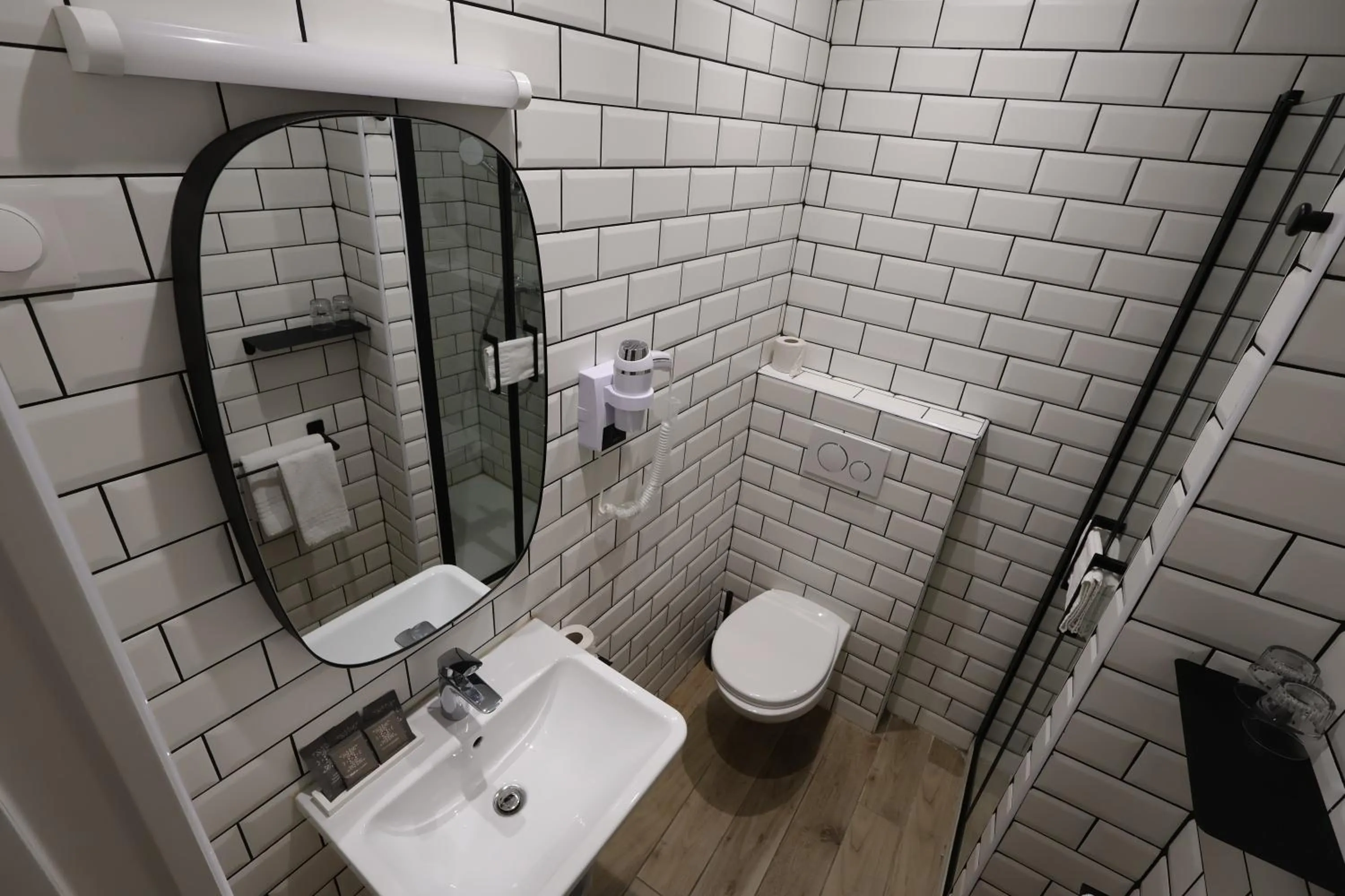 Shower in Boutique Hôtel Azur