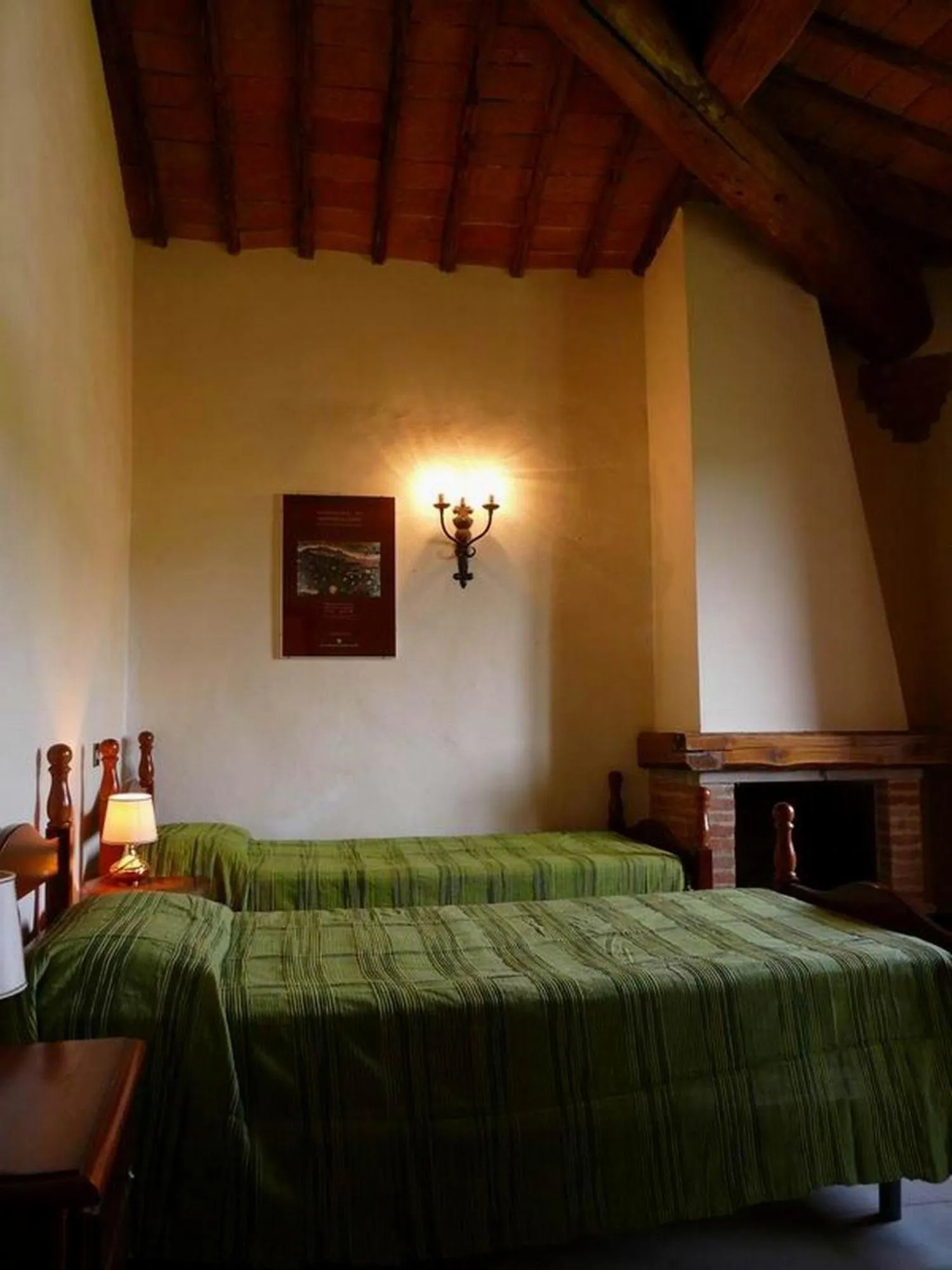 Bedroom, Bed in Agriturismo tranquillo e con vista panoramica