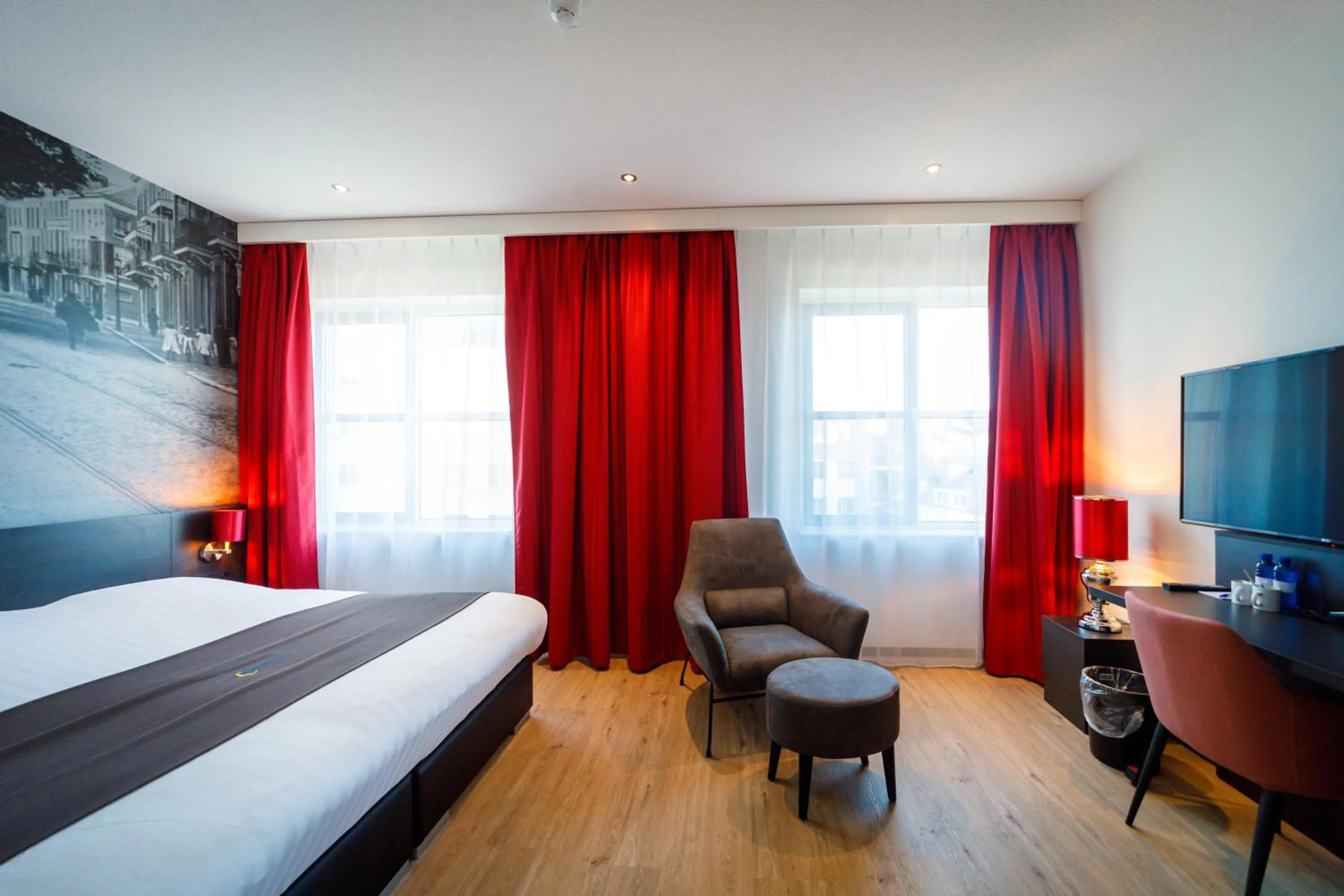 Bedroom, Bed in Bastion Hotel Arnhem
