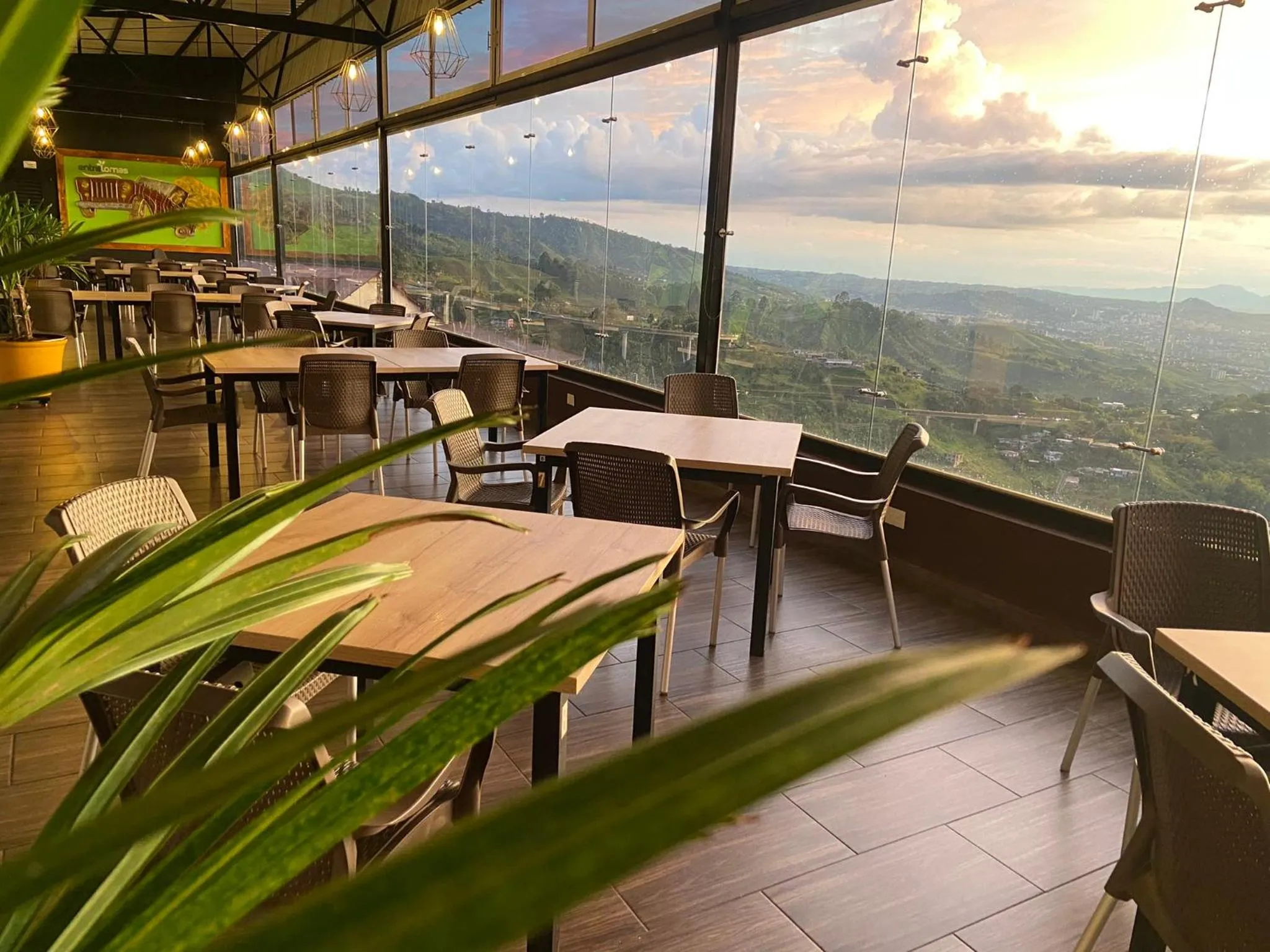 Restaurant/places to eat in Hotel Entre Lomas