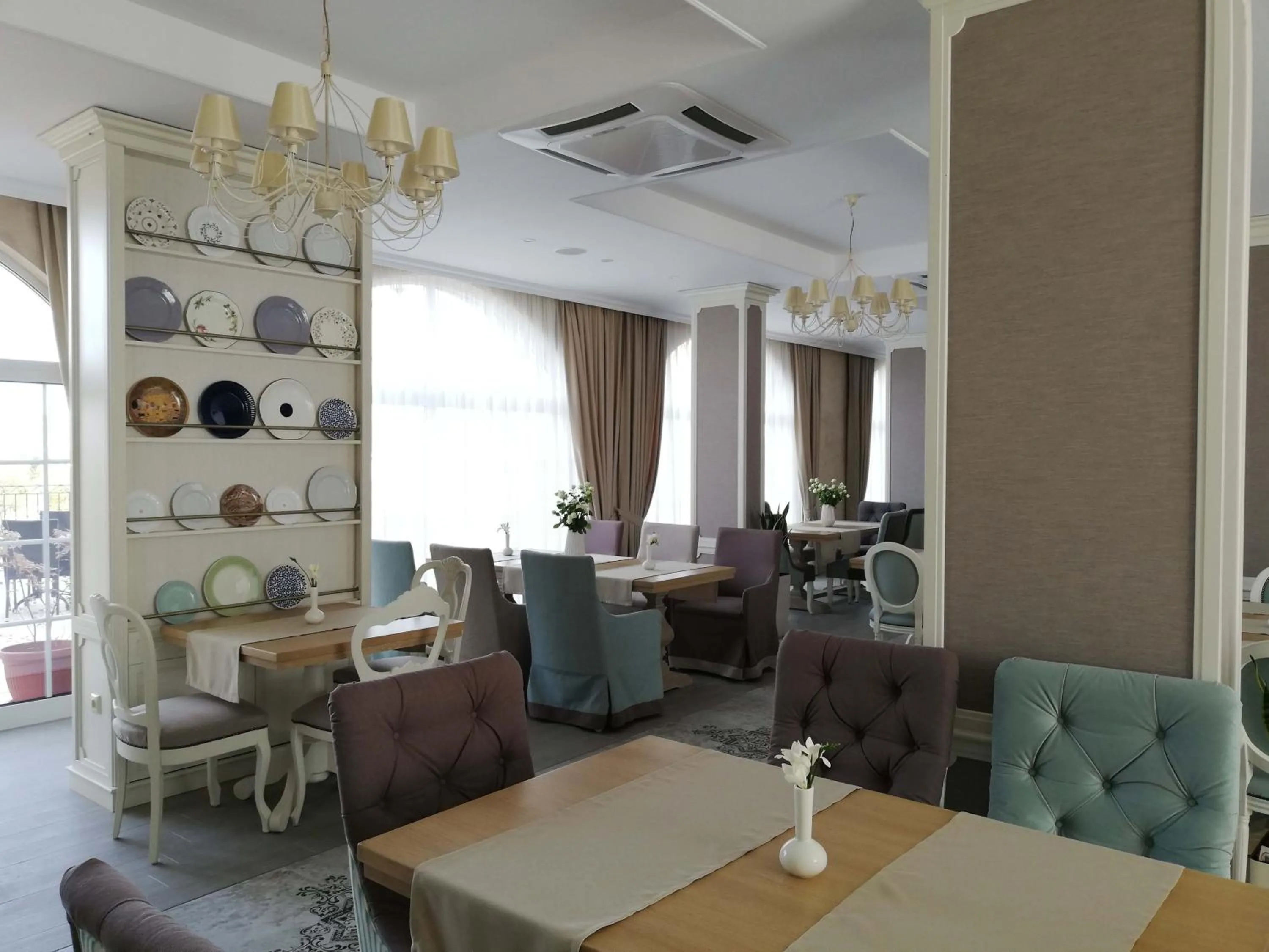 Restaurant/places to eat in Villa Della Rosa