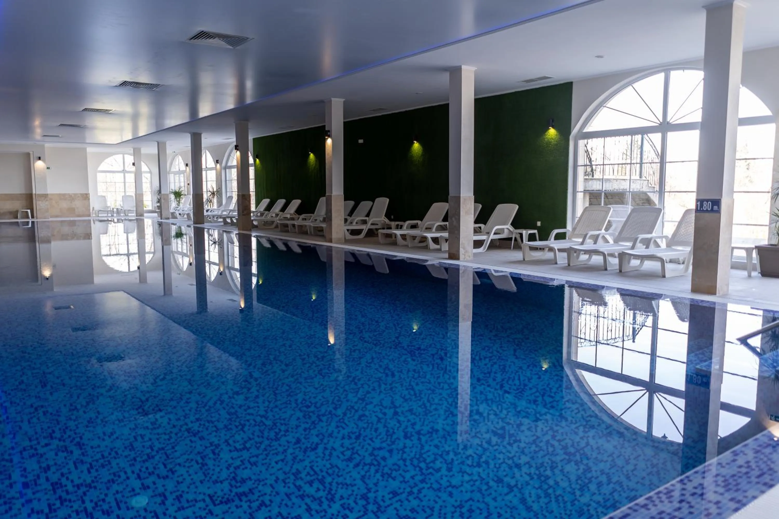 Swimming pool in Villa Della Rosa