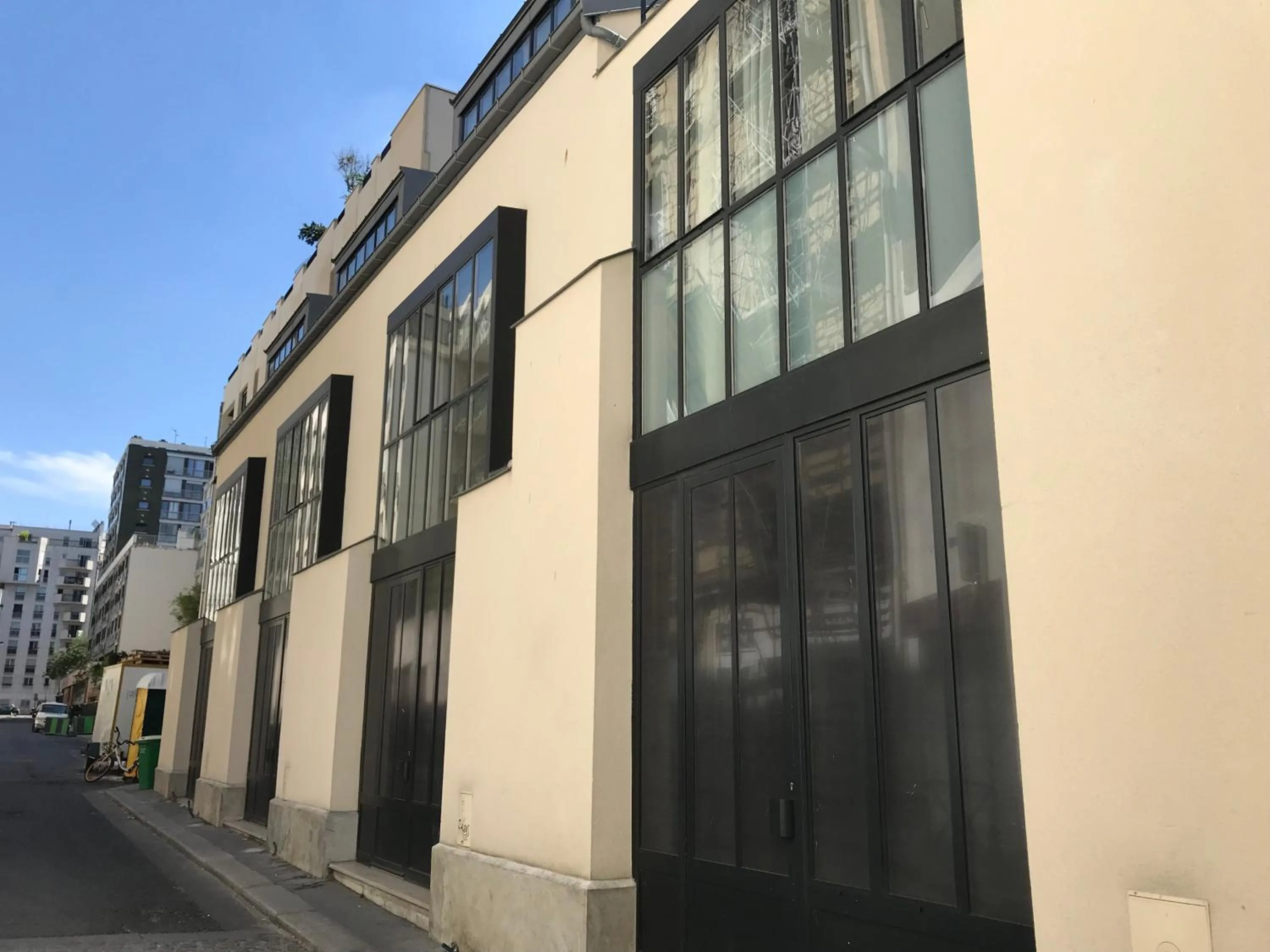 Property building in Hôtel Villa Blomet