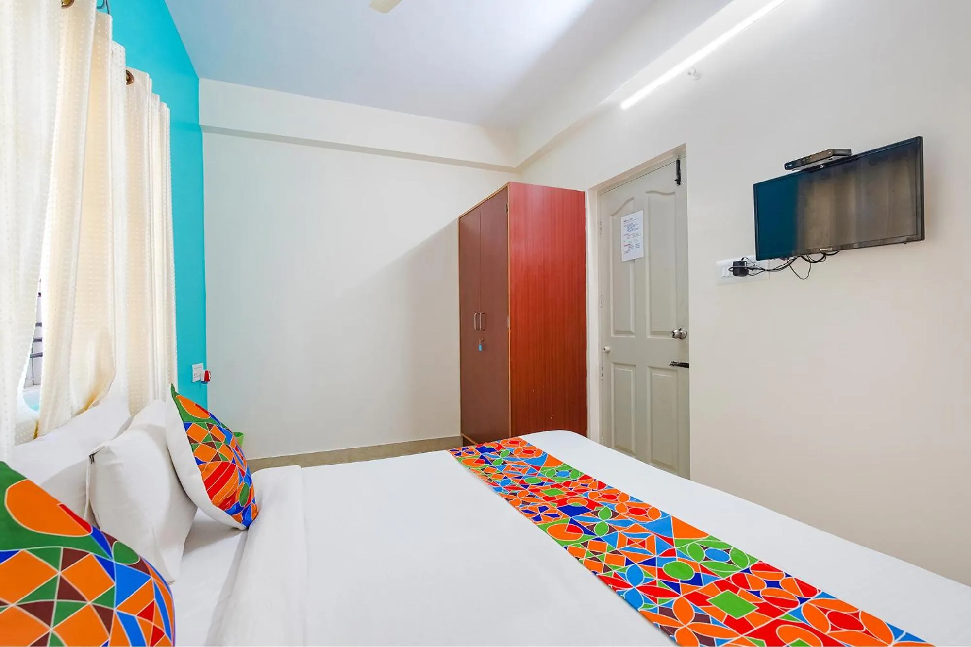 Bed in FabHotel Manyu Inn