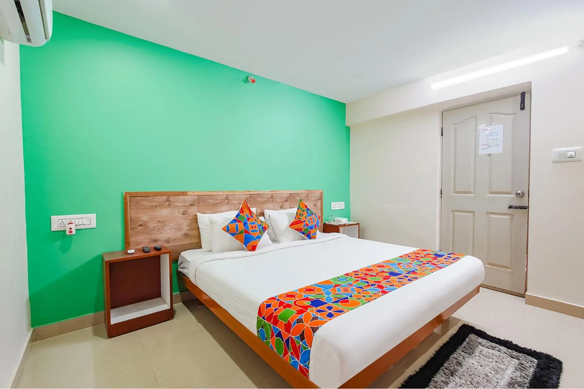 Bed in FabHotel Manyu Inn