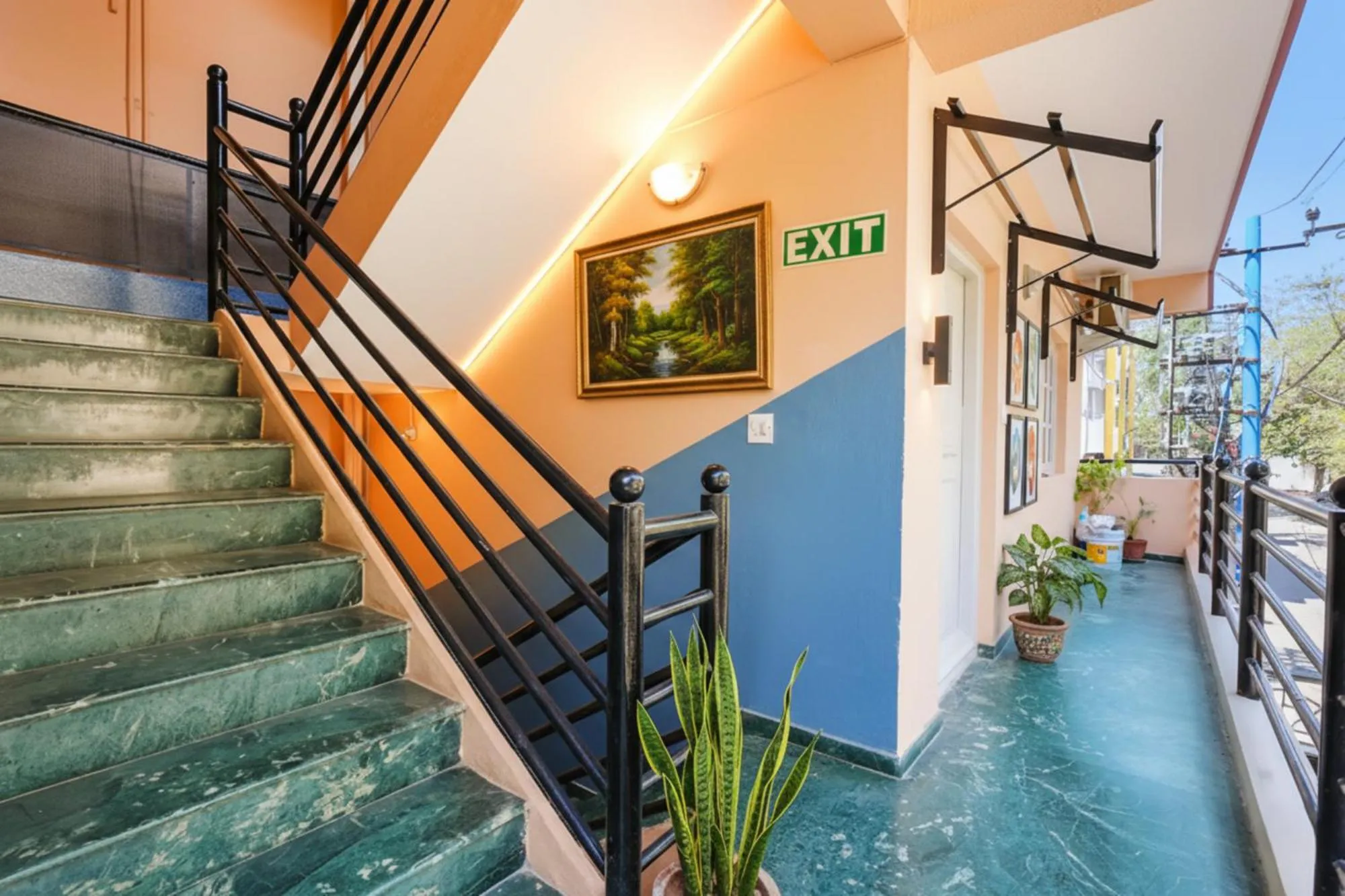 Lobby or reception in FabHotel Manyu Inn