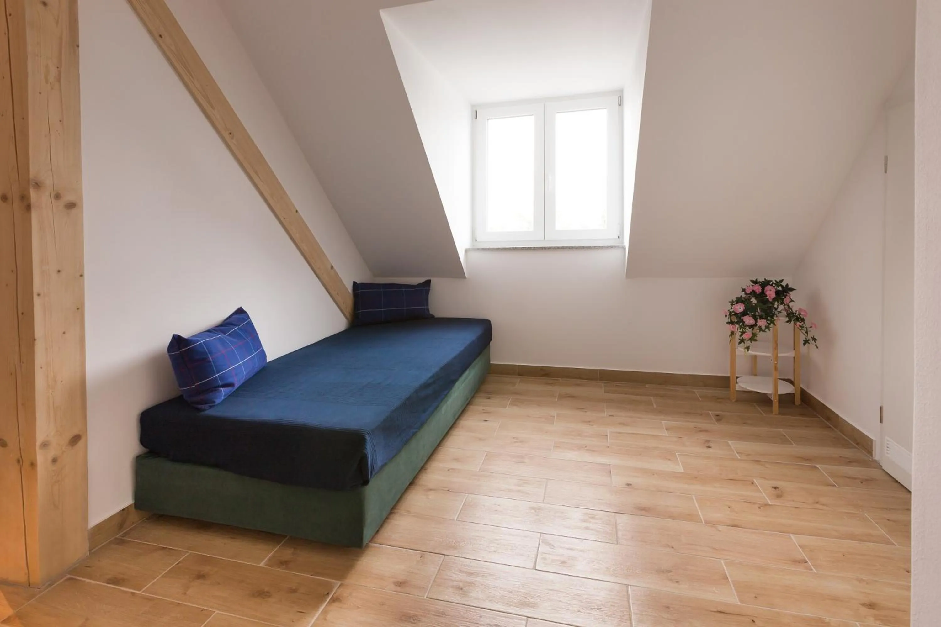 Seating area, Bed in Hotel Ludwig