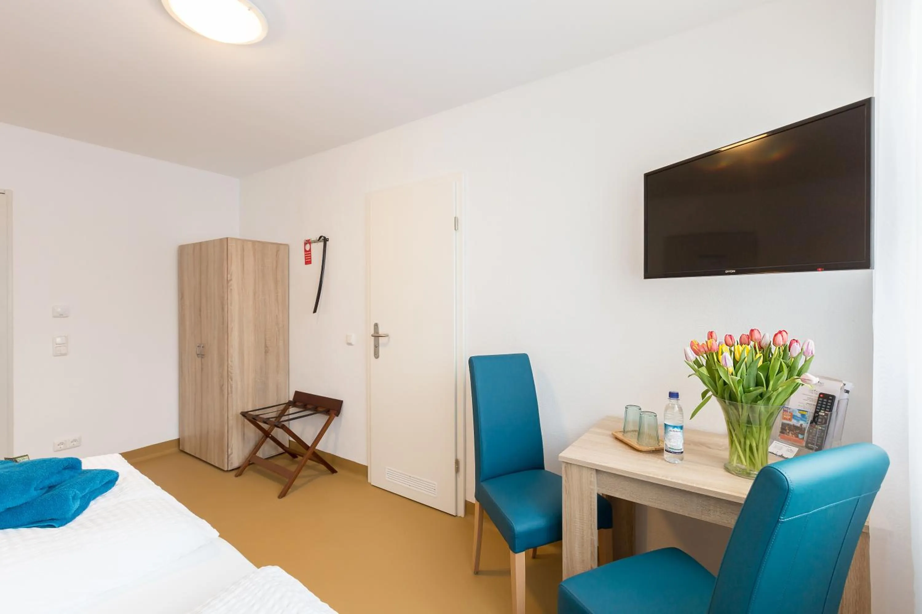 Seating area, Bed in Hotel Ludwig