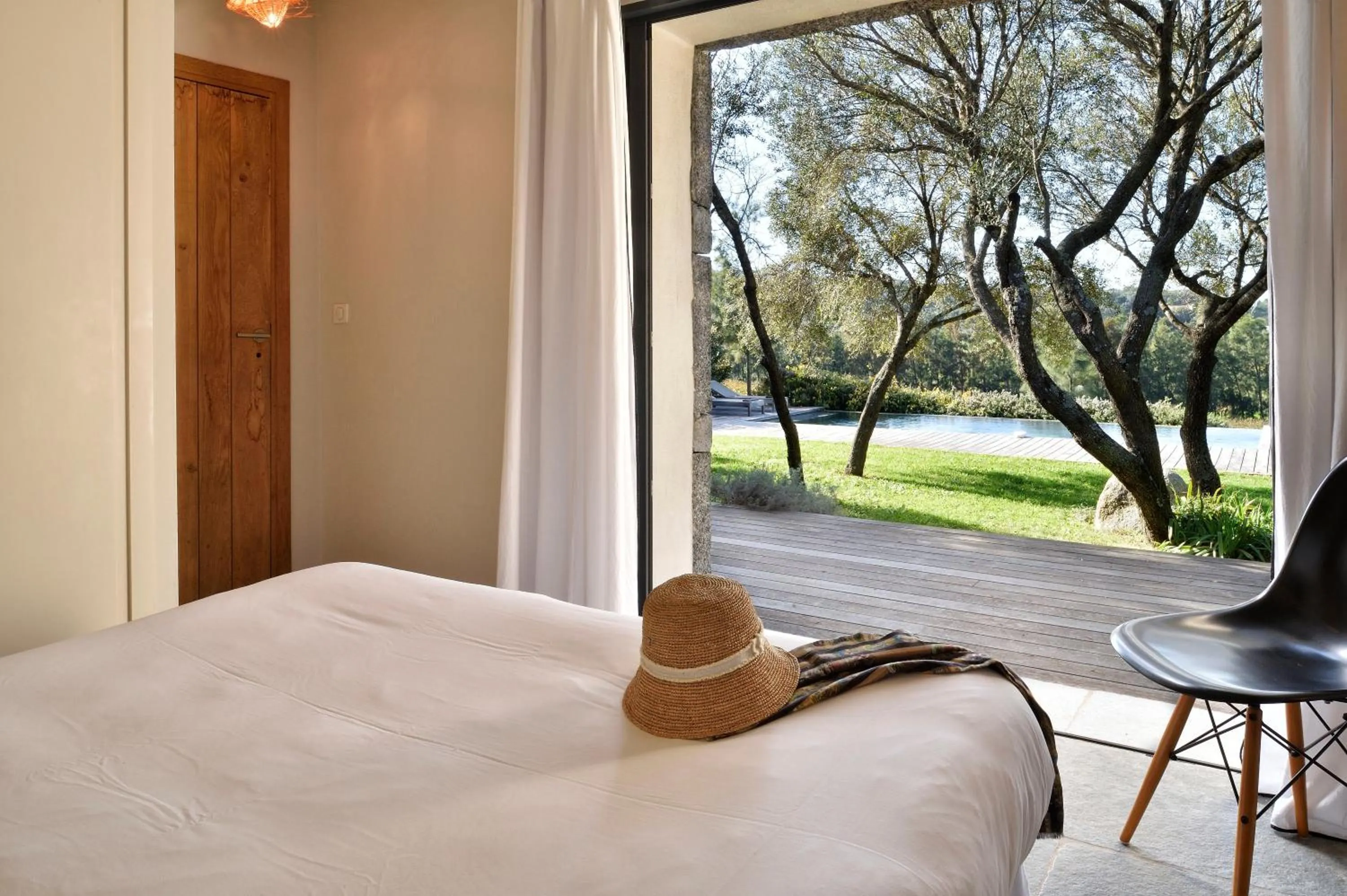 Bed in Domaine de Peretti della Rocca