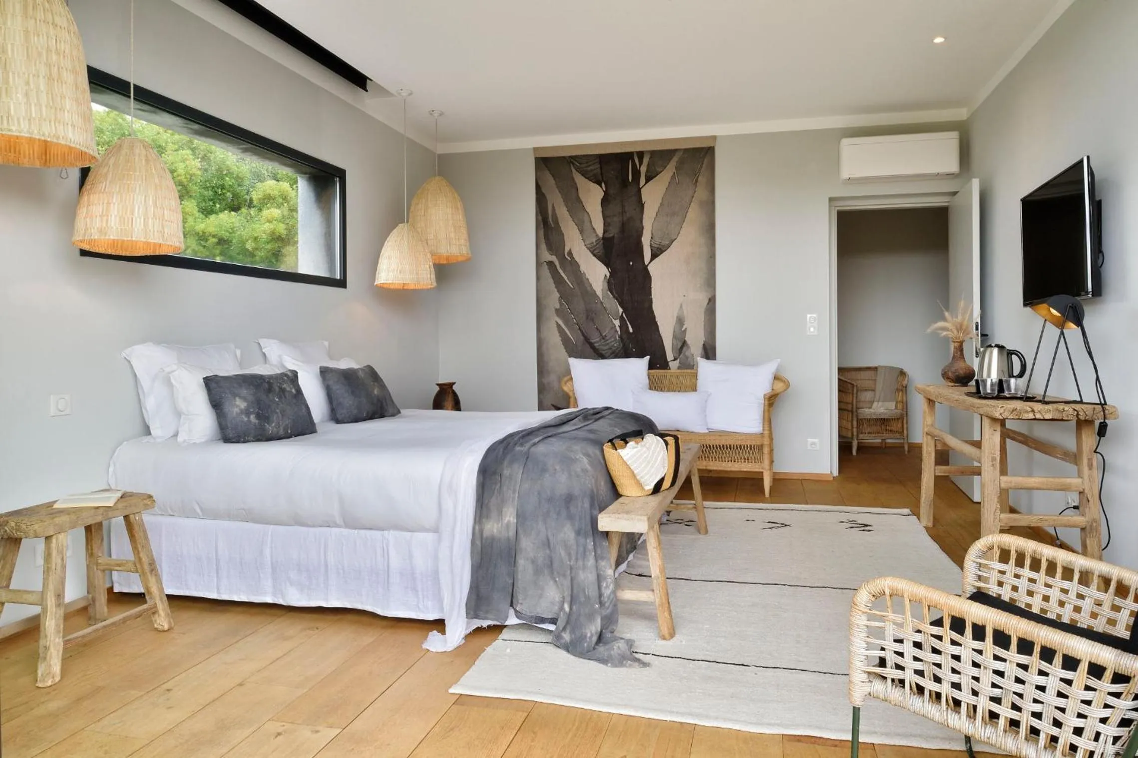 Bed in Domaine de Peretti della Rocca