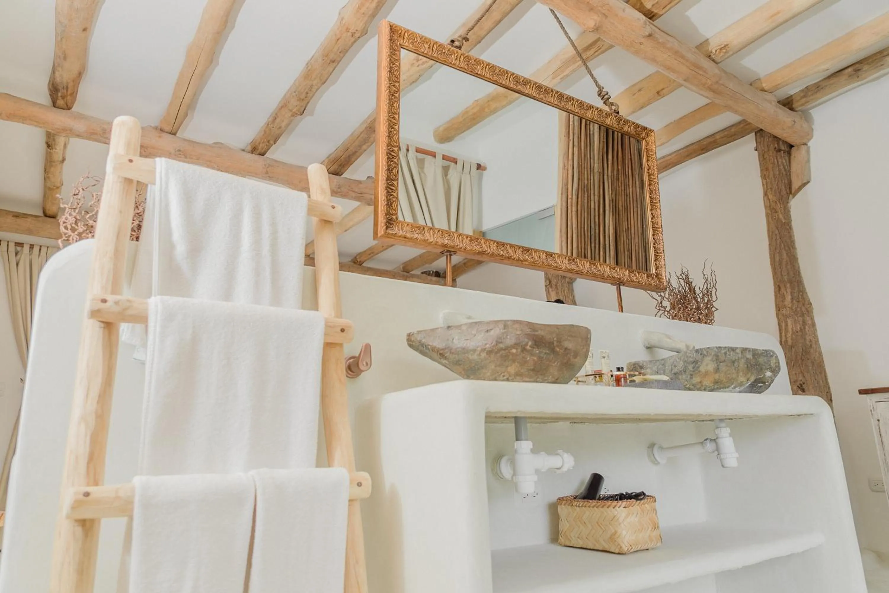 Bathroom in Éteka Slow Beach Hotel Adults Only