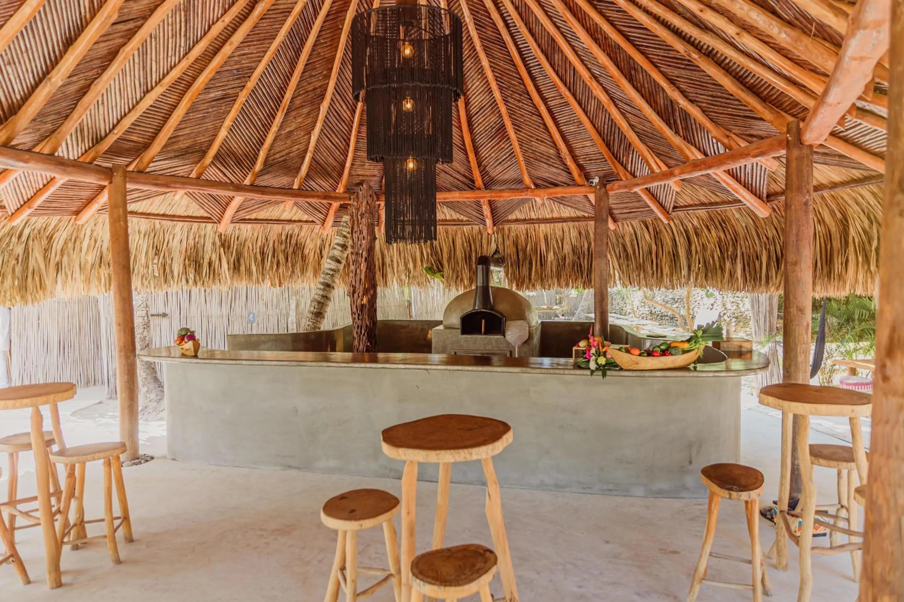 Restaurant/places to eat in Éteka Slow Beach Hotel Adults Only