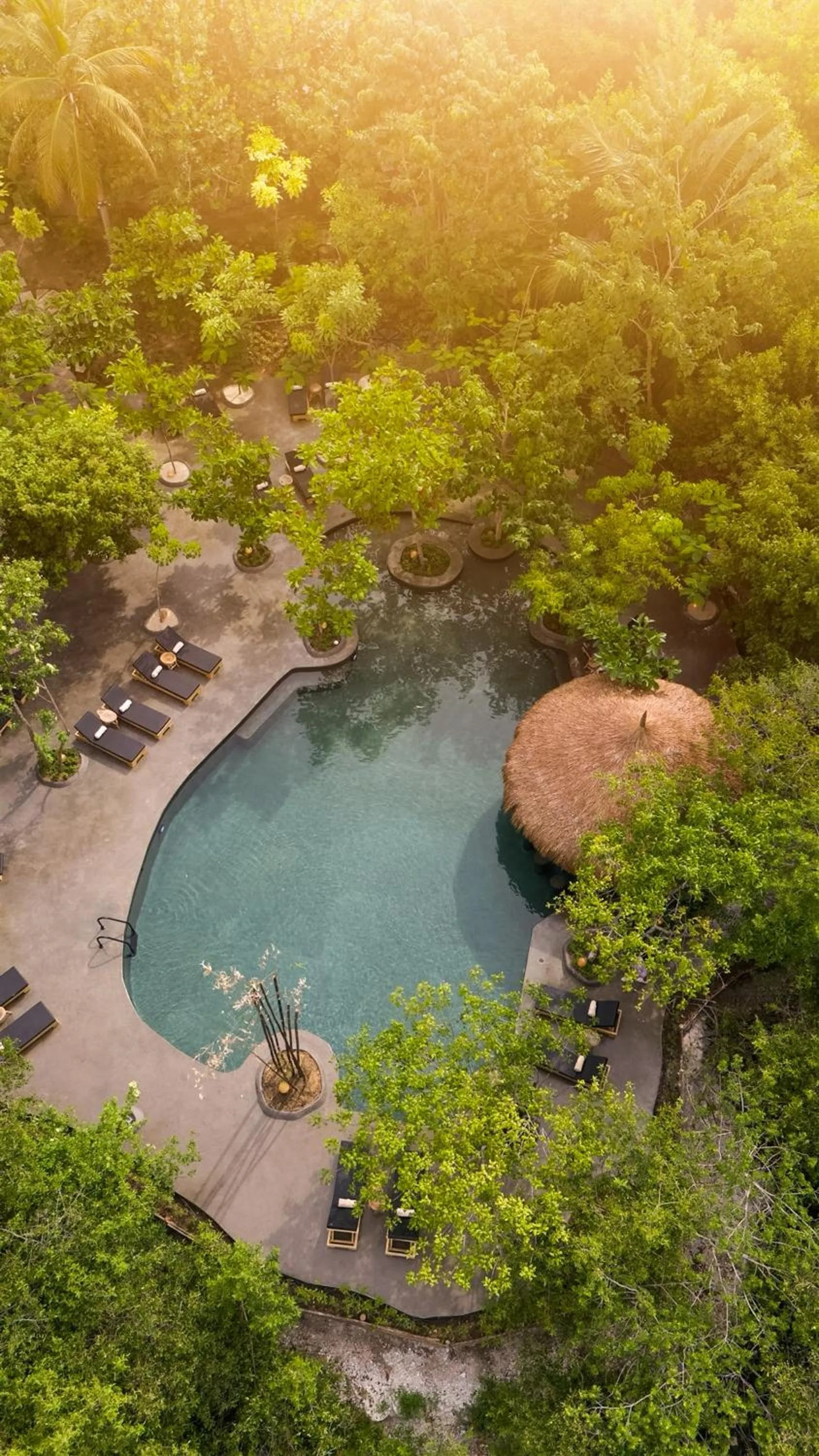 Swimming pool in Éteka Slow Beach Hotel Adults Only