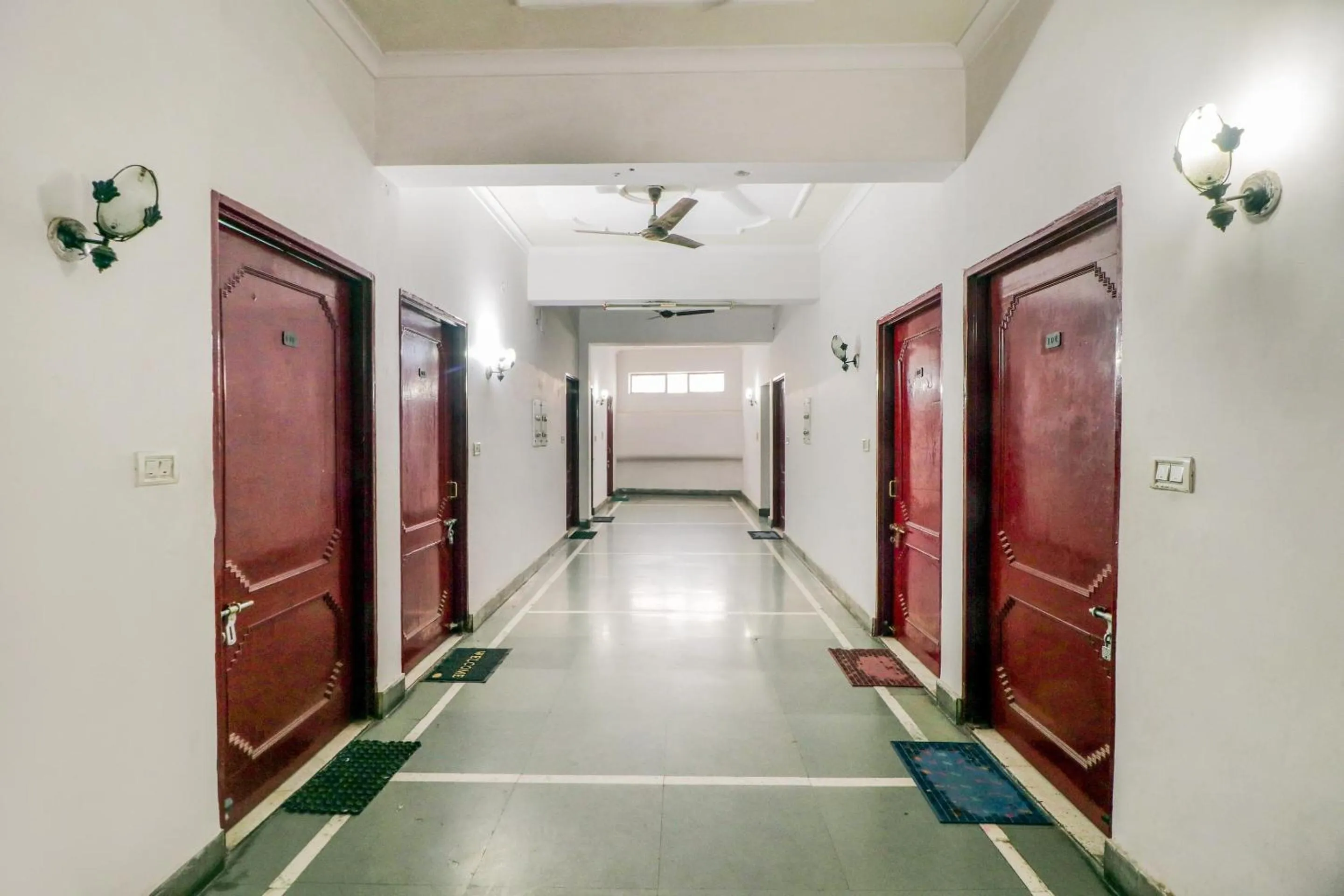 Lobby or reception in J C Guest House