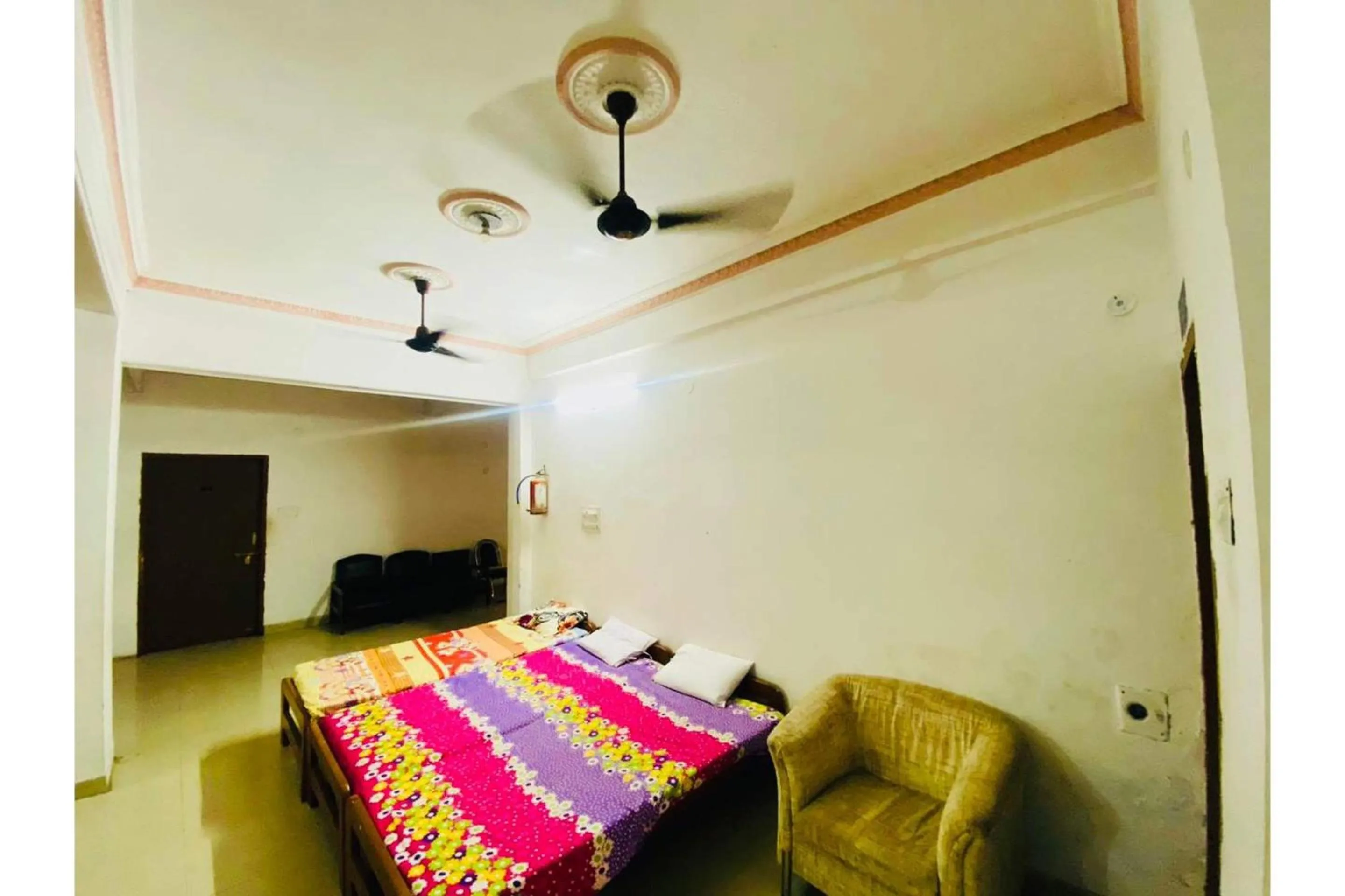 Bedroom, Bed in J C Guest House