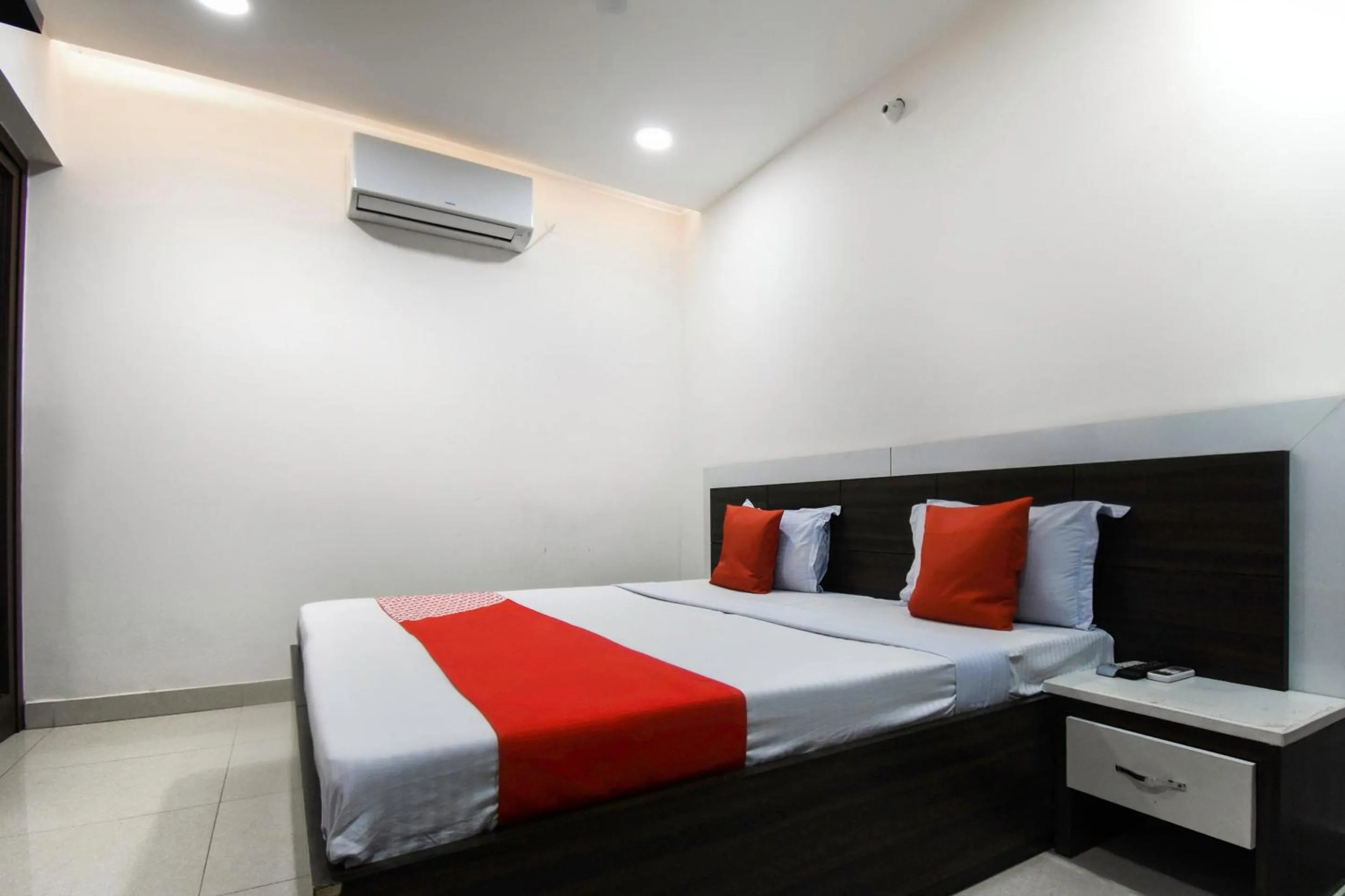 Hotel O Shangri-la-inn