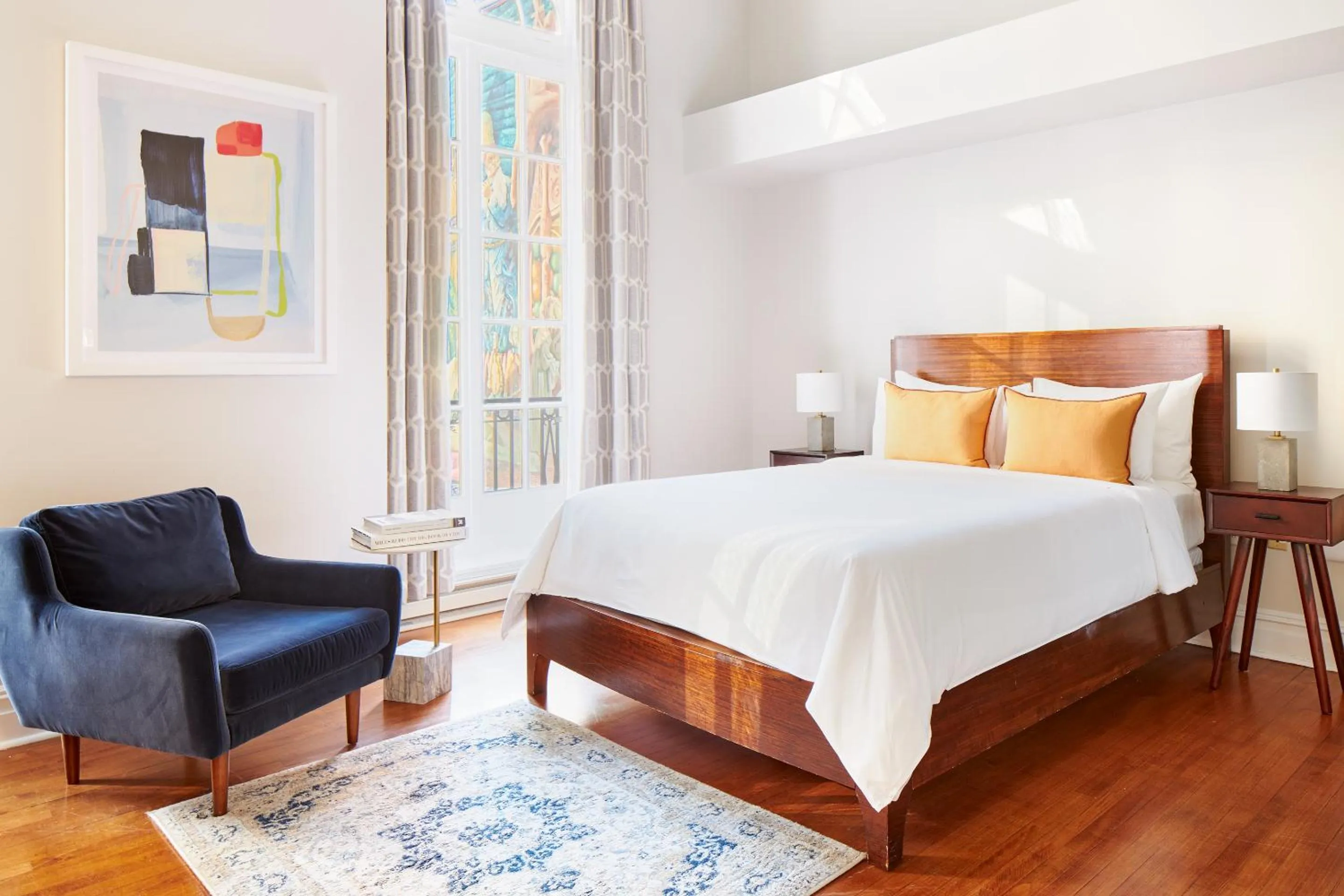 Bed in The Arco powered by Sonder