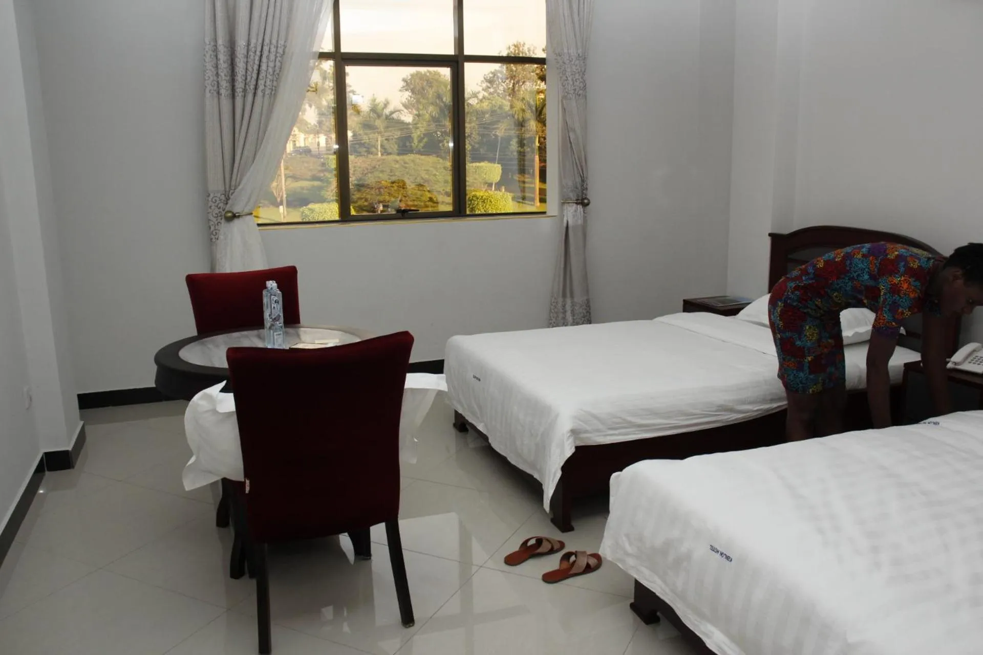 Bed in Kenlon Hotel Kampala