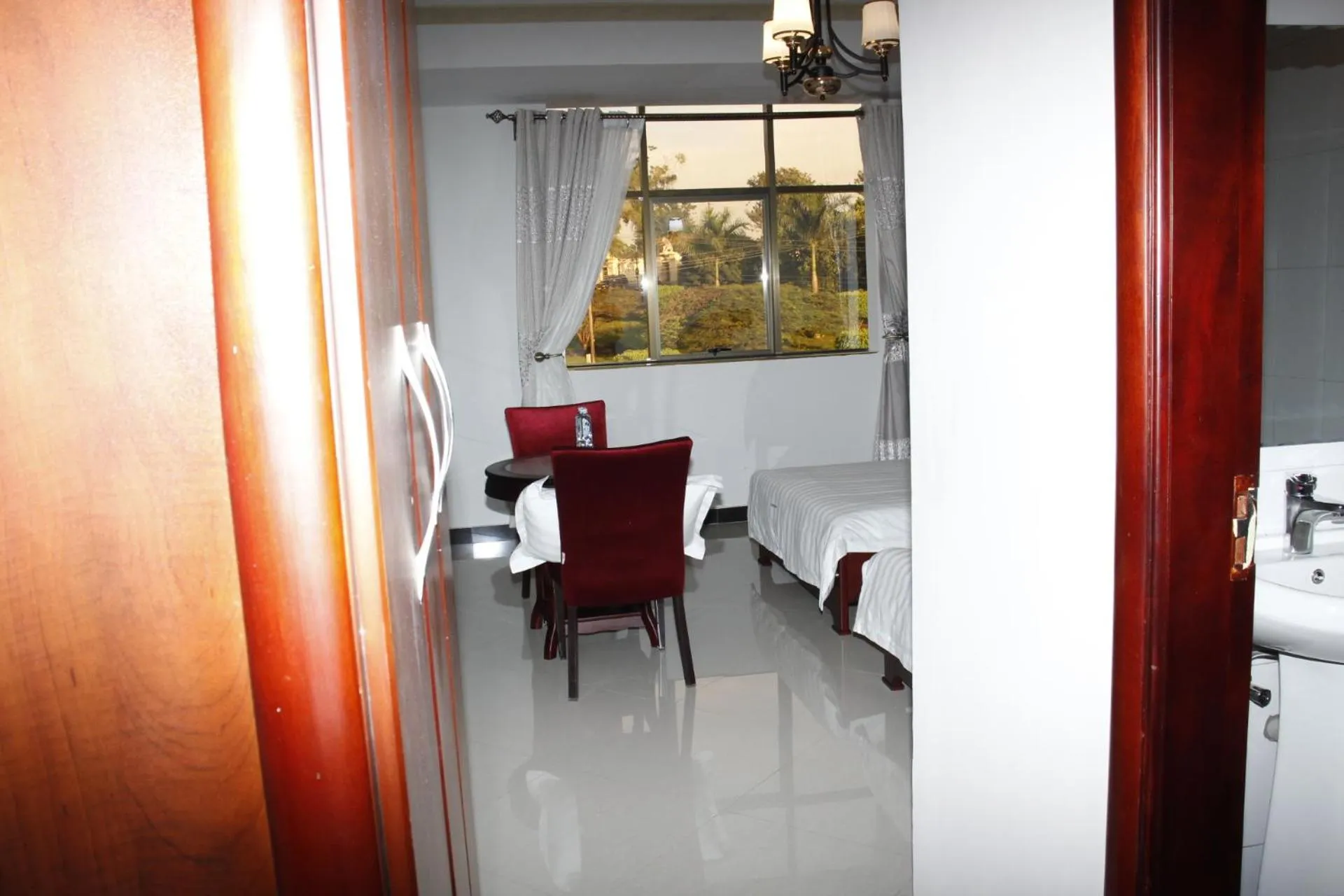 Photo of the whole room in Kenlon Hotel Kampala