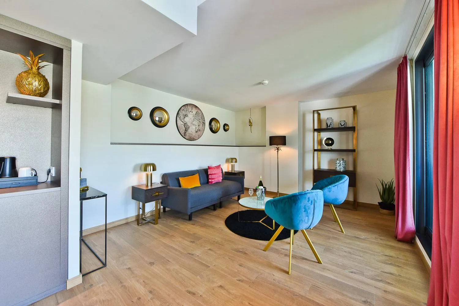 Living room in Hôtel La Villa Port d'Antibes & Spa