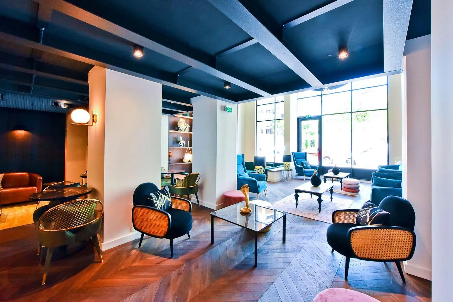 Lobby or reception in Hôtel La Villa Port d'Antibes & Spa