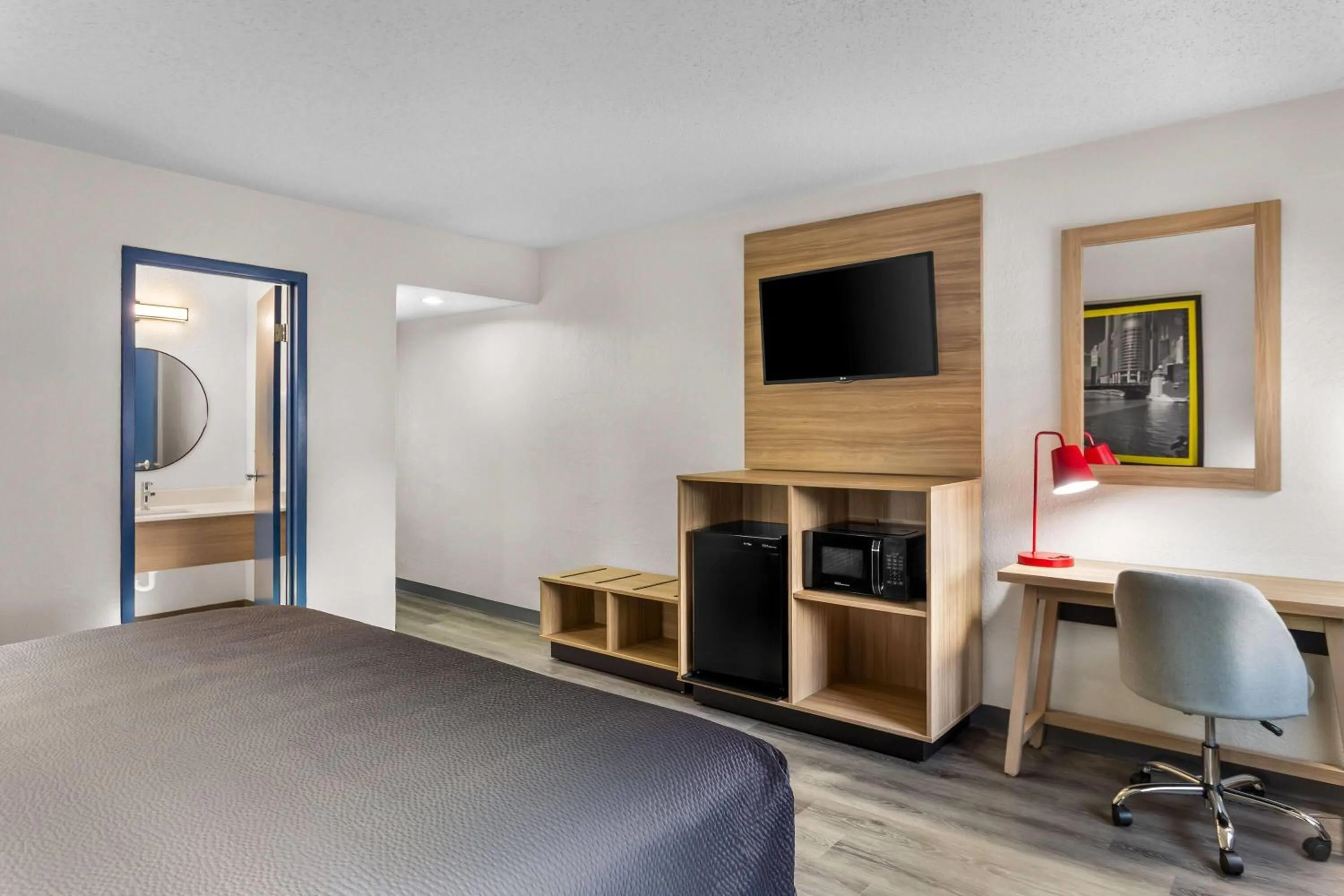 Bed in Super 8 by Wyndham Chicago IL