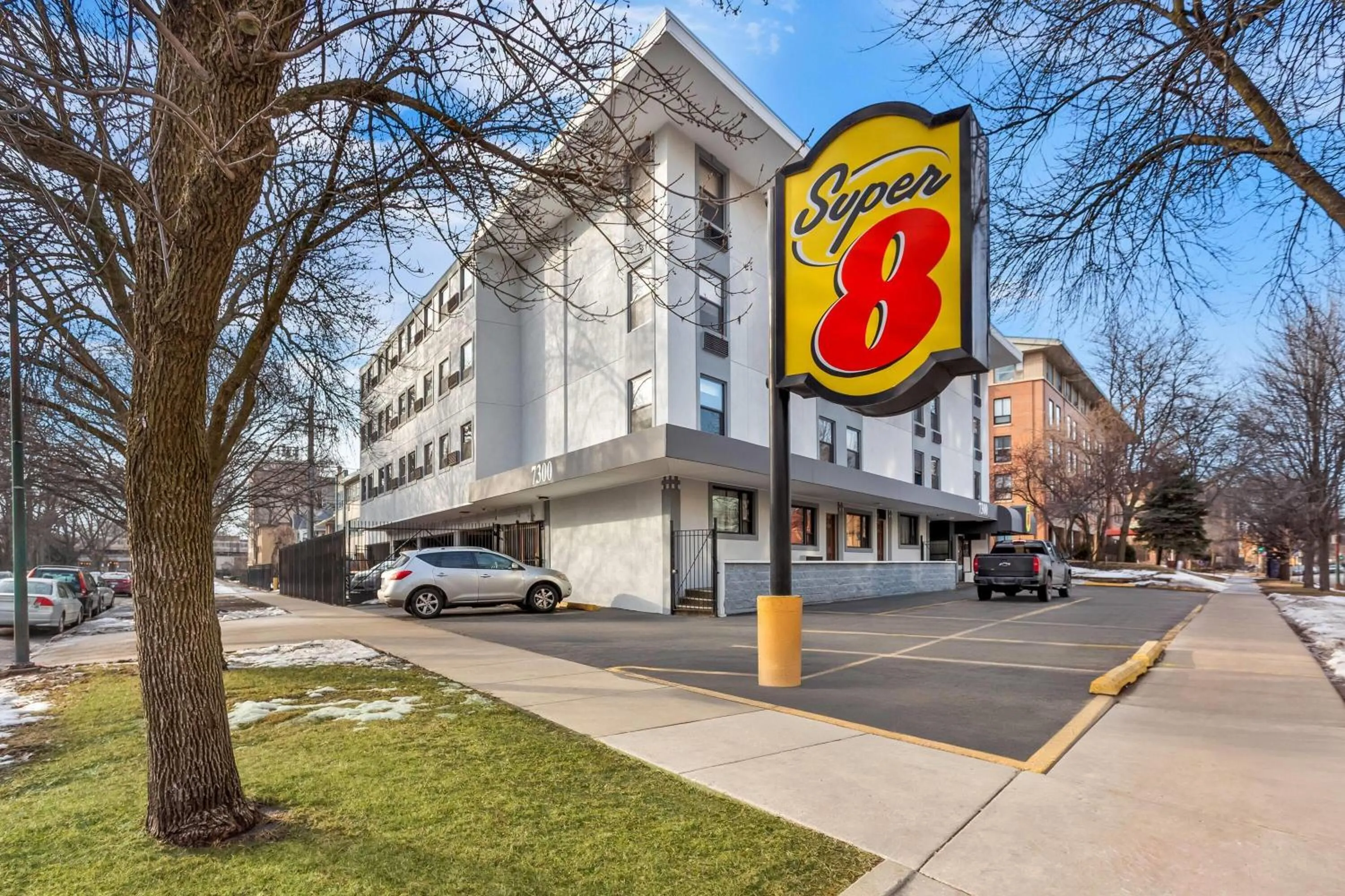 Property building in Super 8 by Wyndham Chicago IL