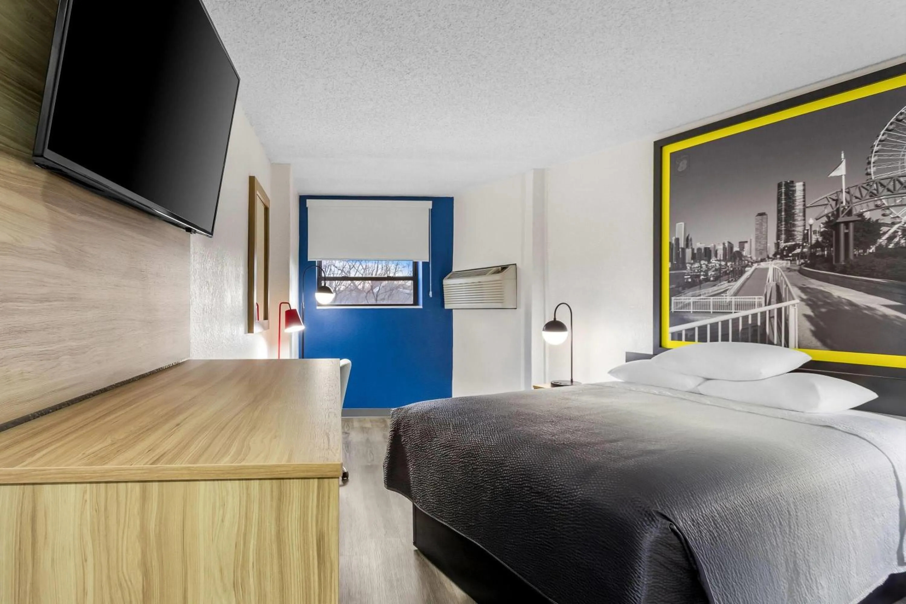 Bed in Super 8 by Wyndham Chicago IL