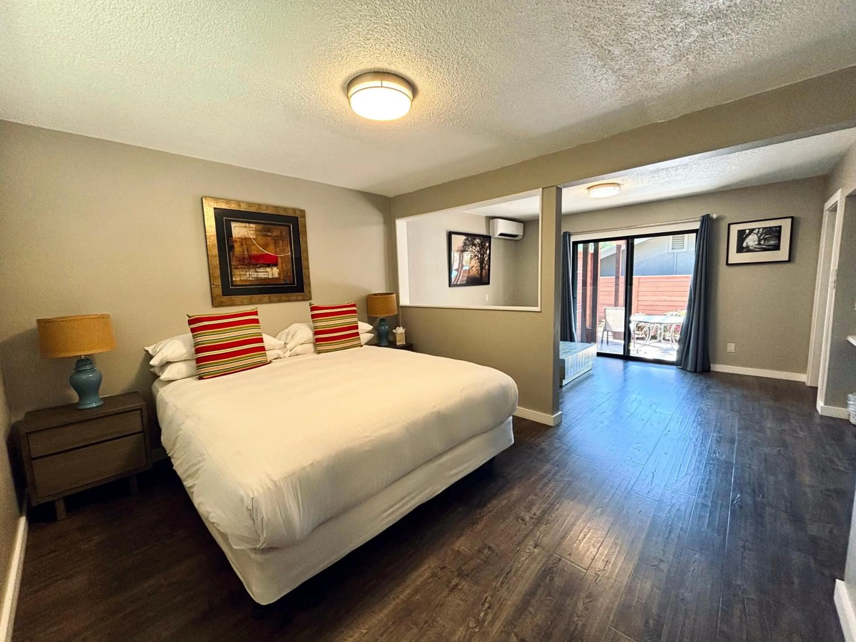 Bed in Hidden Valley Inn