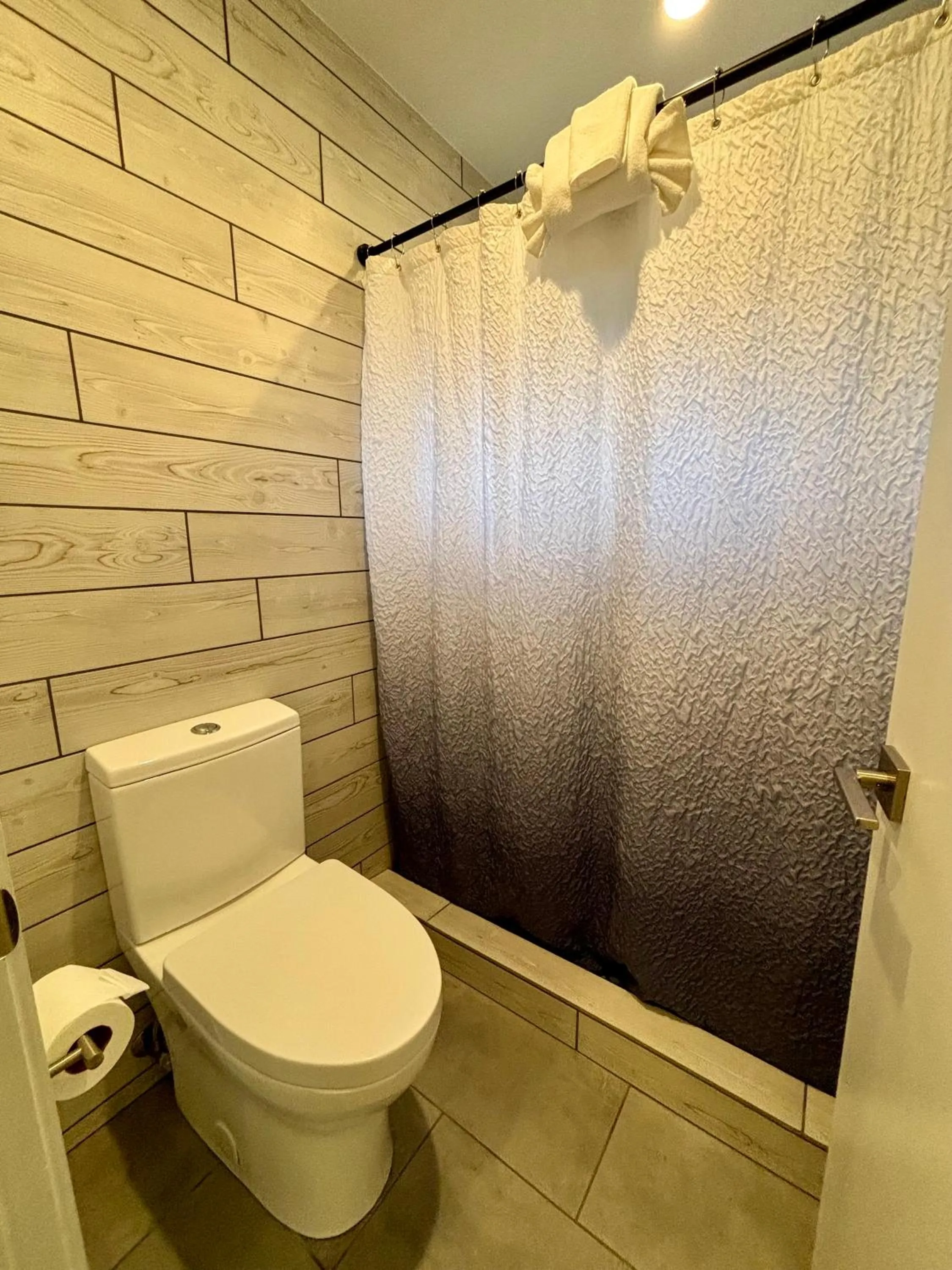 Shower in Hidden Valley Inn