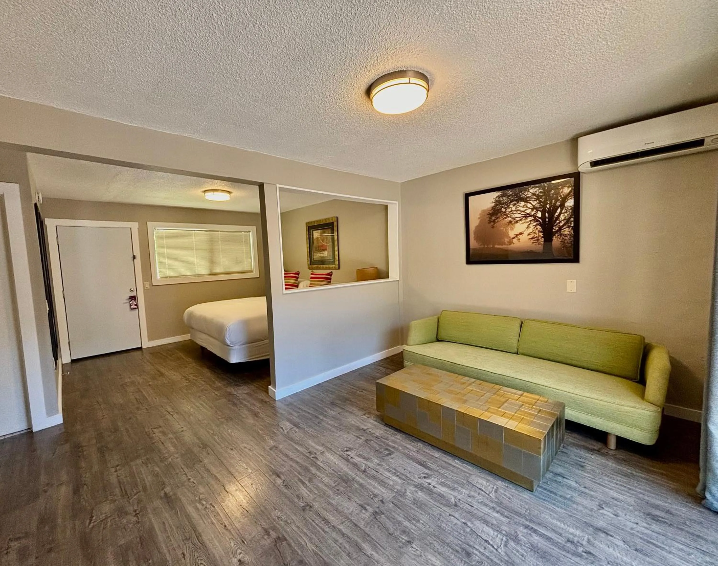 Bed in Hidden Valley Inn