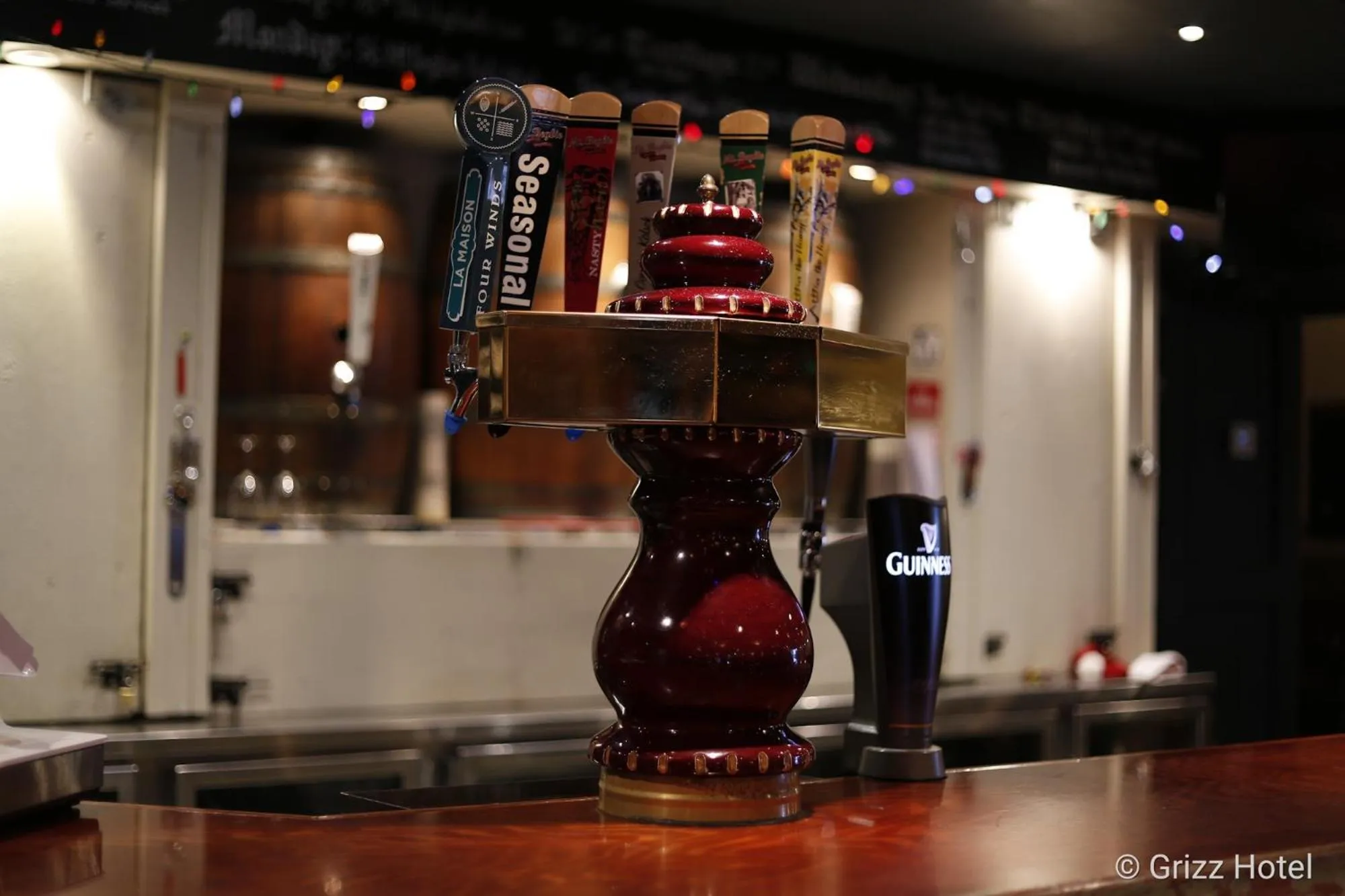 Lounge or bar in Grizz Hotel