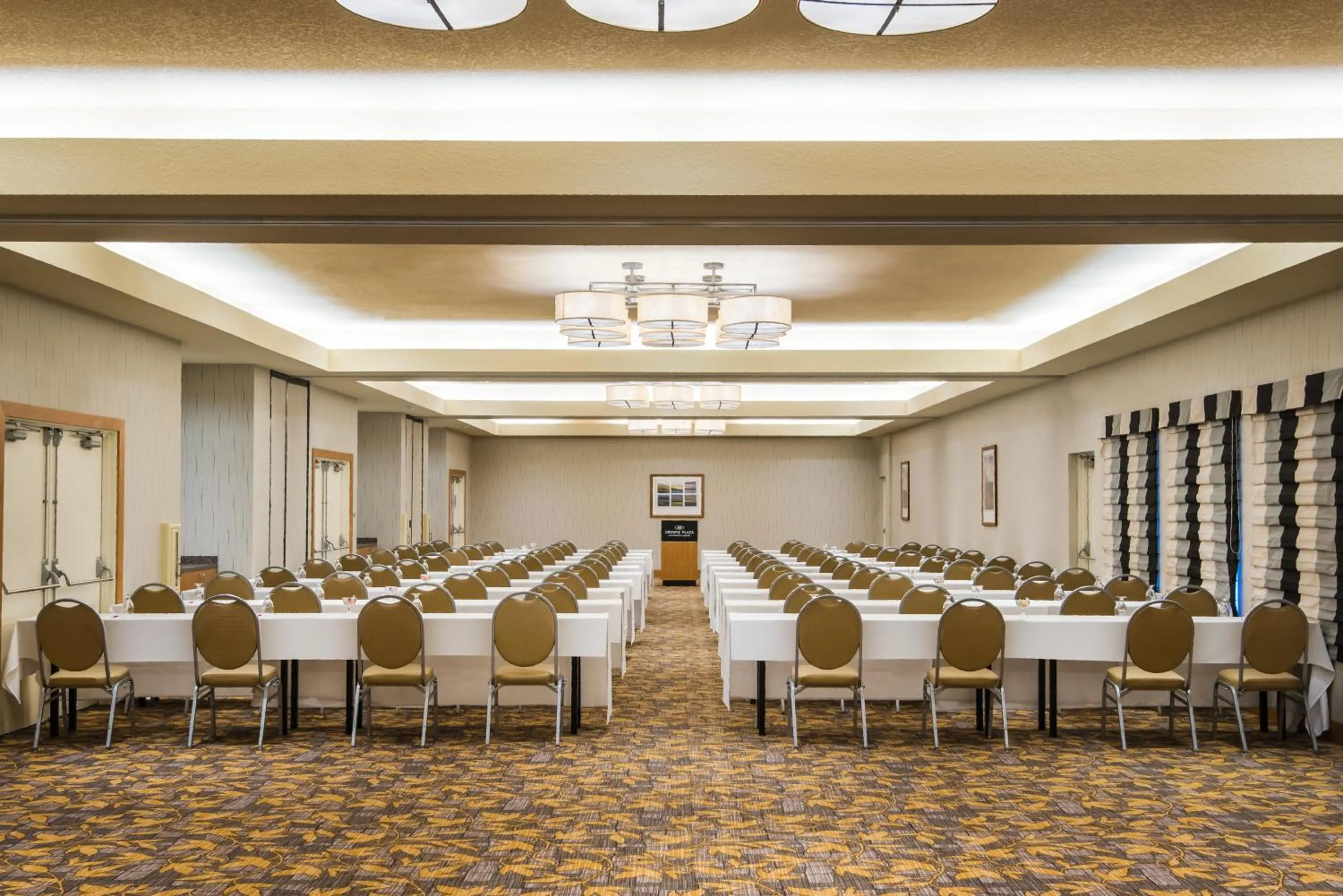 Meeting/conference room in Crowne Plaza San Francisco Airport by IHG