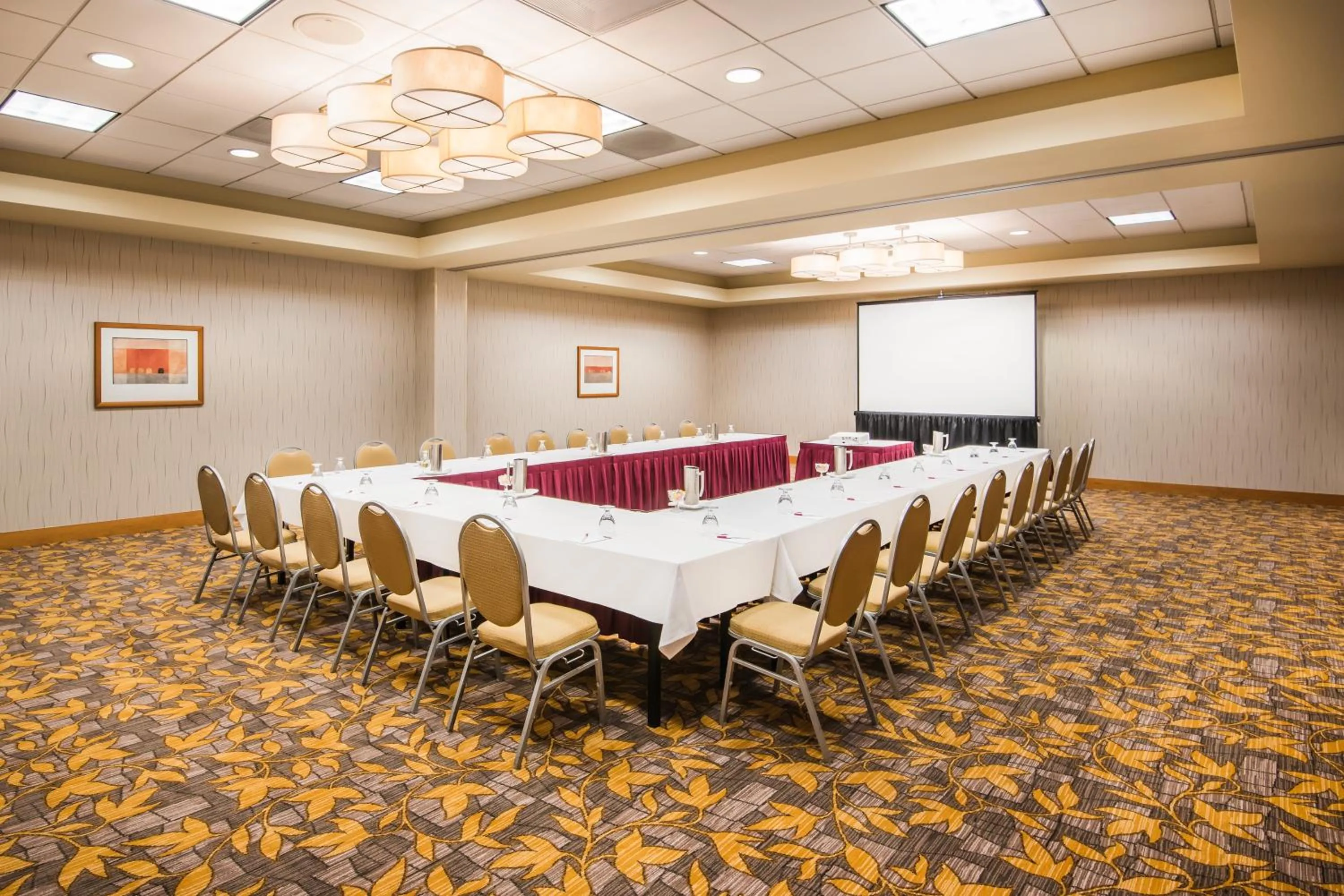 Meeting/conference room in Crowne Plaza San Francisco Airport by IHG