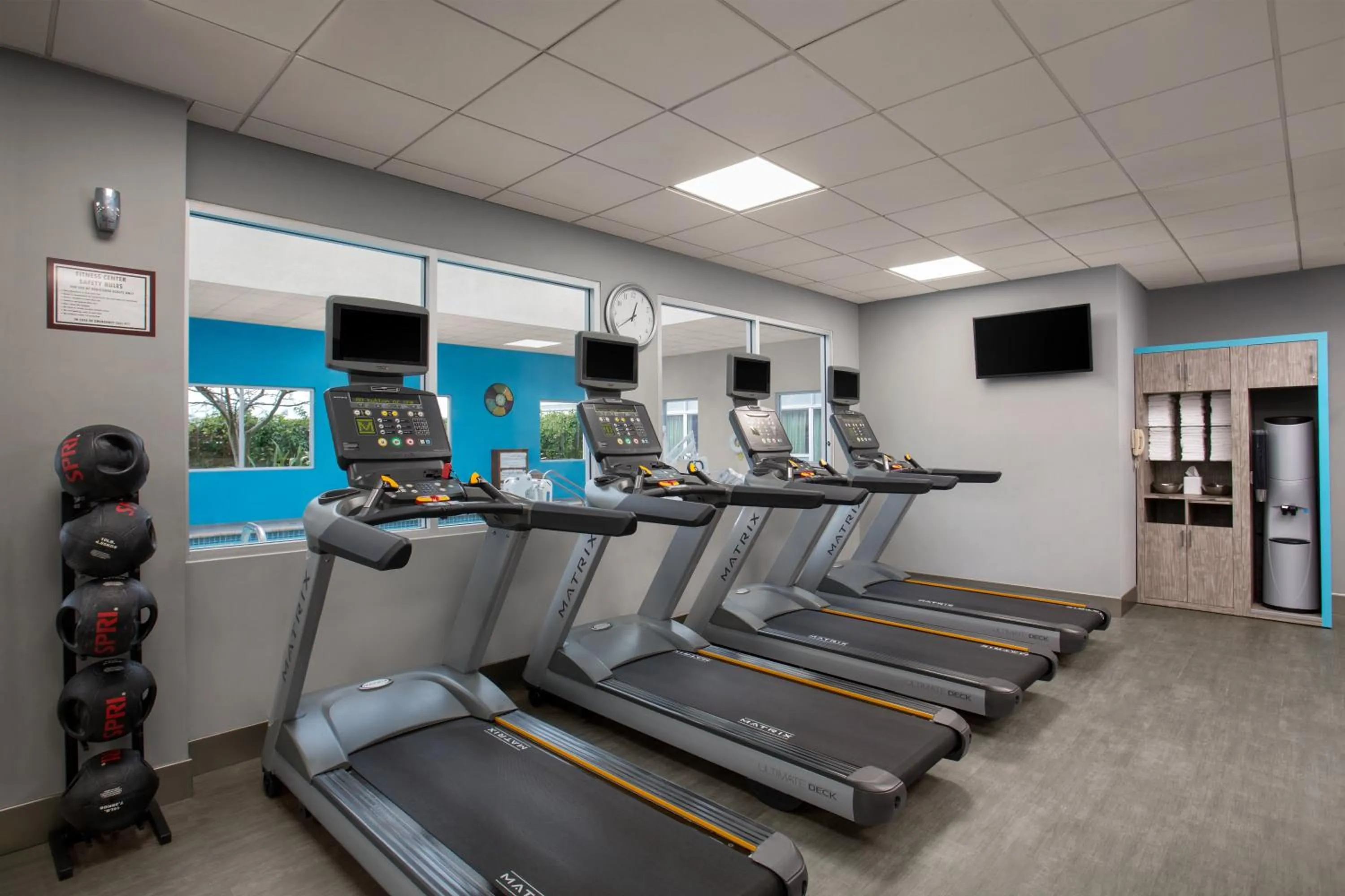 Fitness centre/facilities in Crowne Plaza San Francisco Airport by IHG