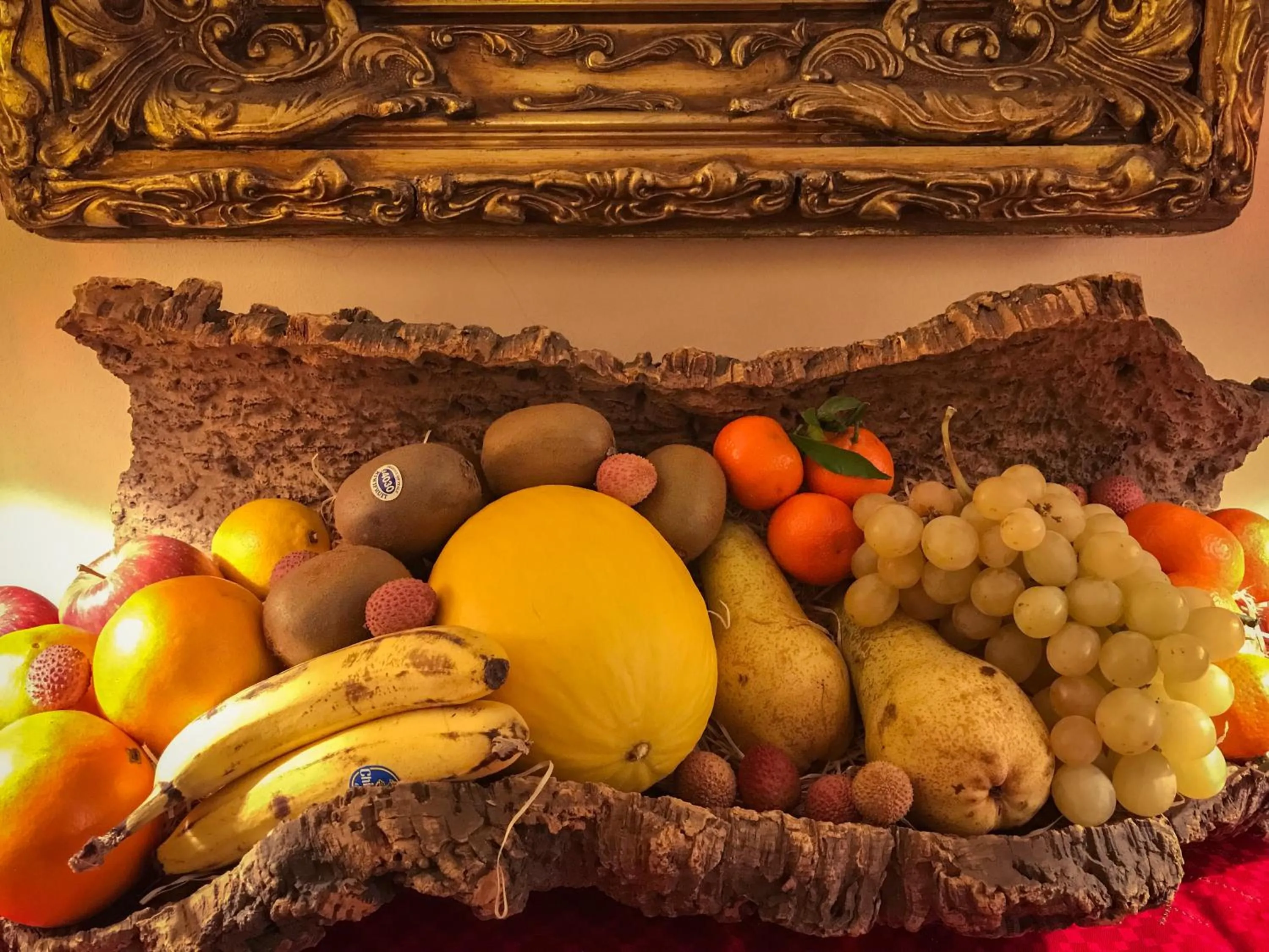 Decorative detail in Hotel al Corso