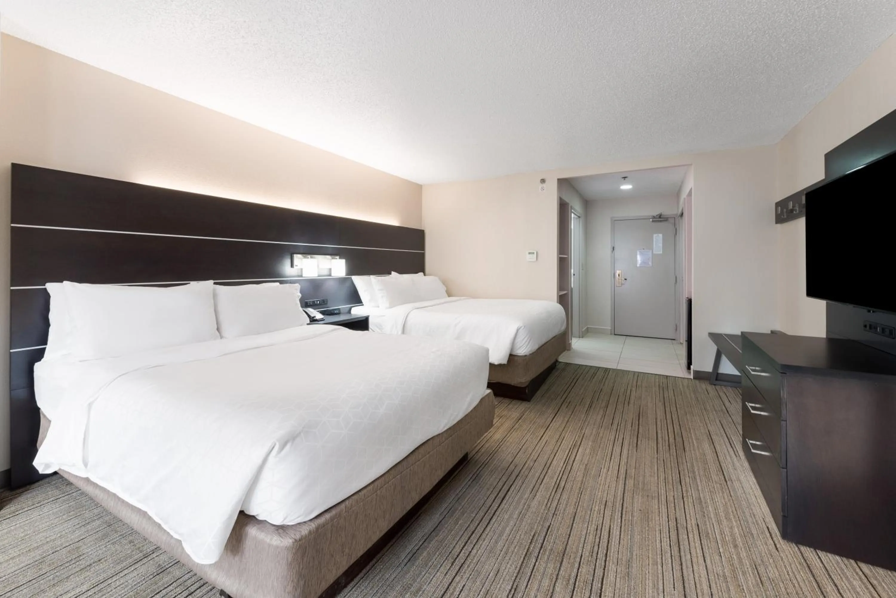 Photo of the whole room, Bed in Holiday Inn Express - Columbus Downtown by IHG