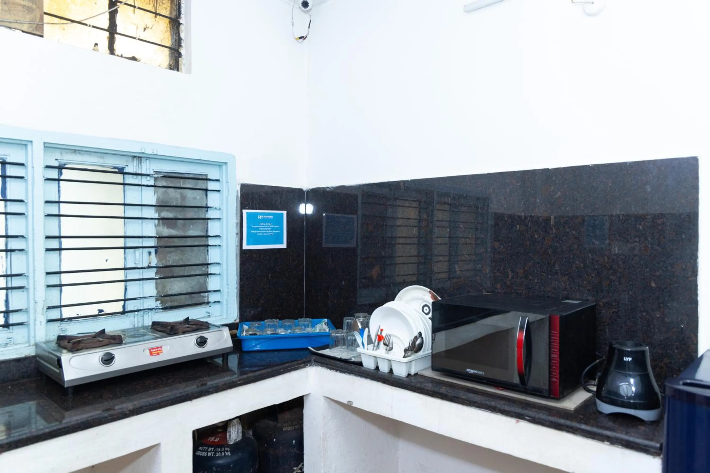 Kitchen or kitchenette in Slackpackr Hyderabad