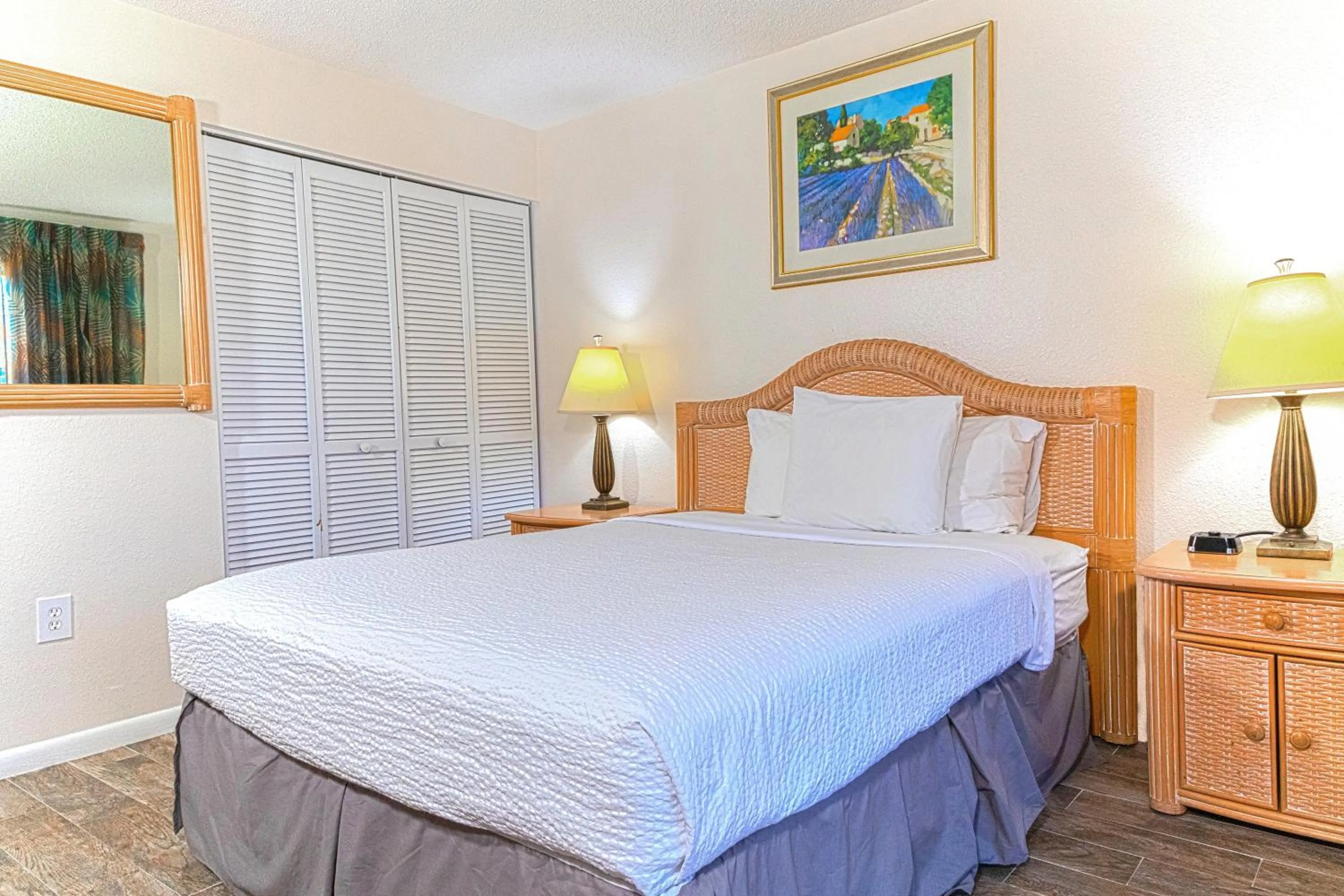 Bed in Legacy Vacation Resorts - Palm Coast