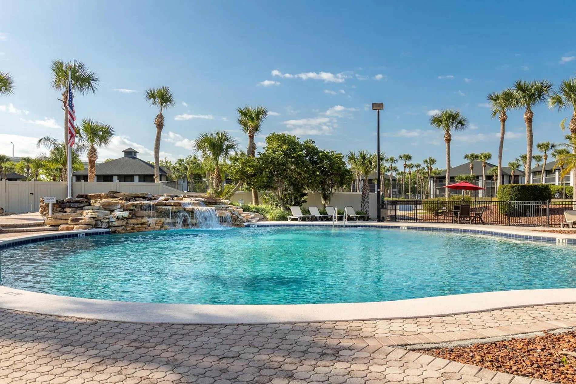 Swimming pool in Legacy Vacation Resorts - Palm Coast