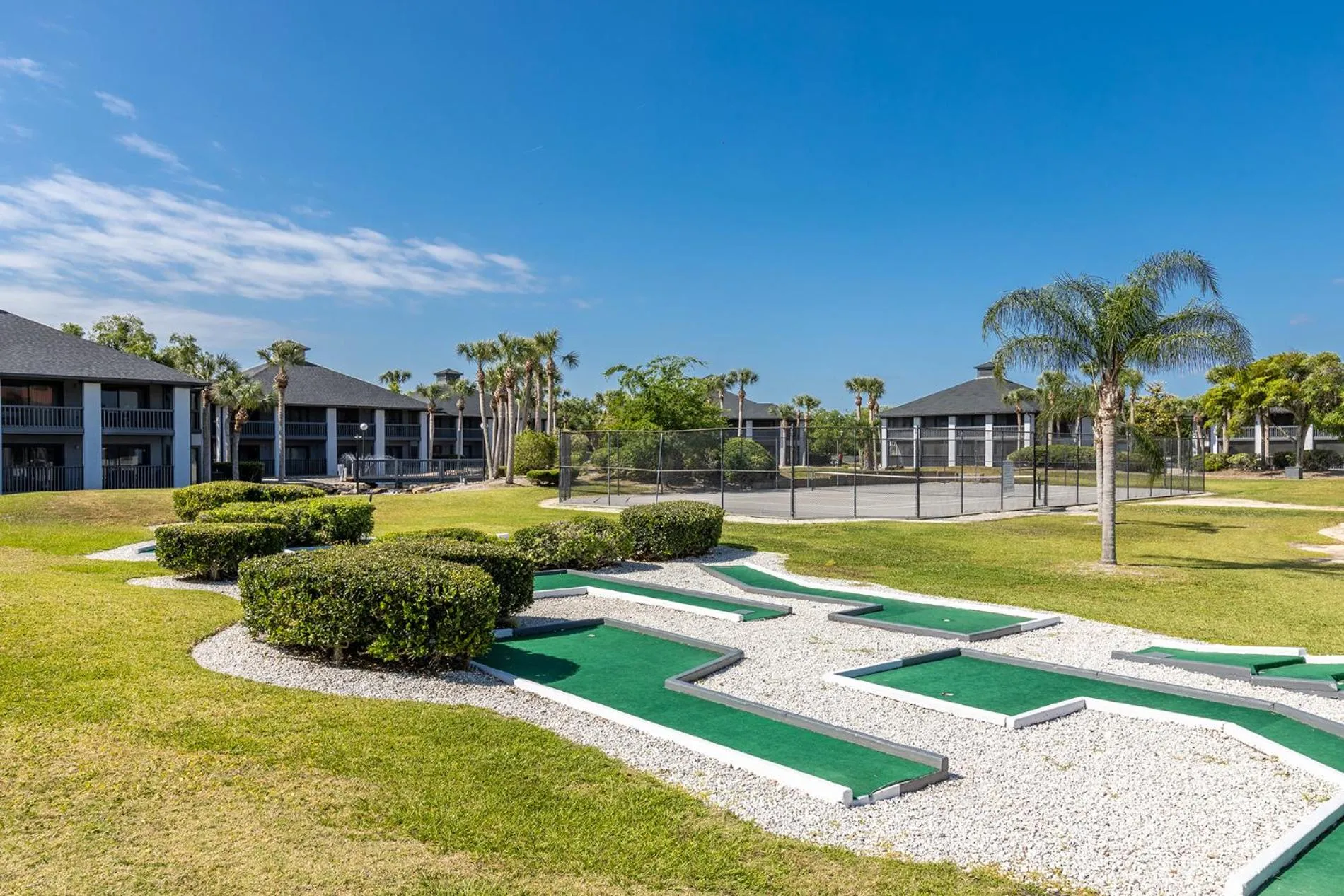 Inner courtyard view in Legacy Vacation Resorts - Palm Coast