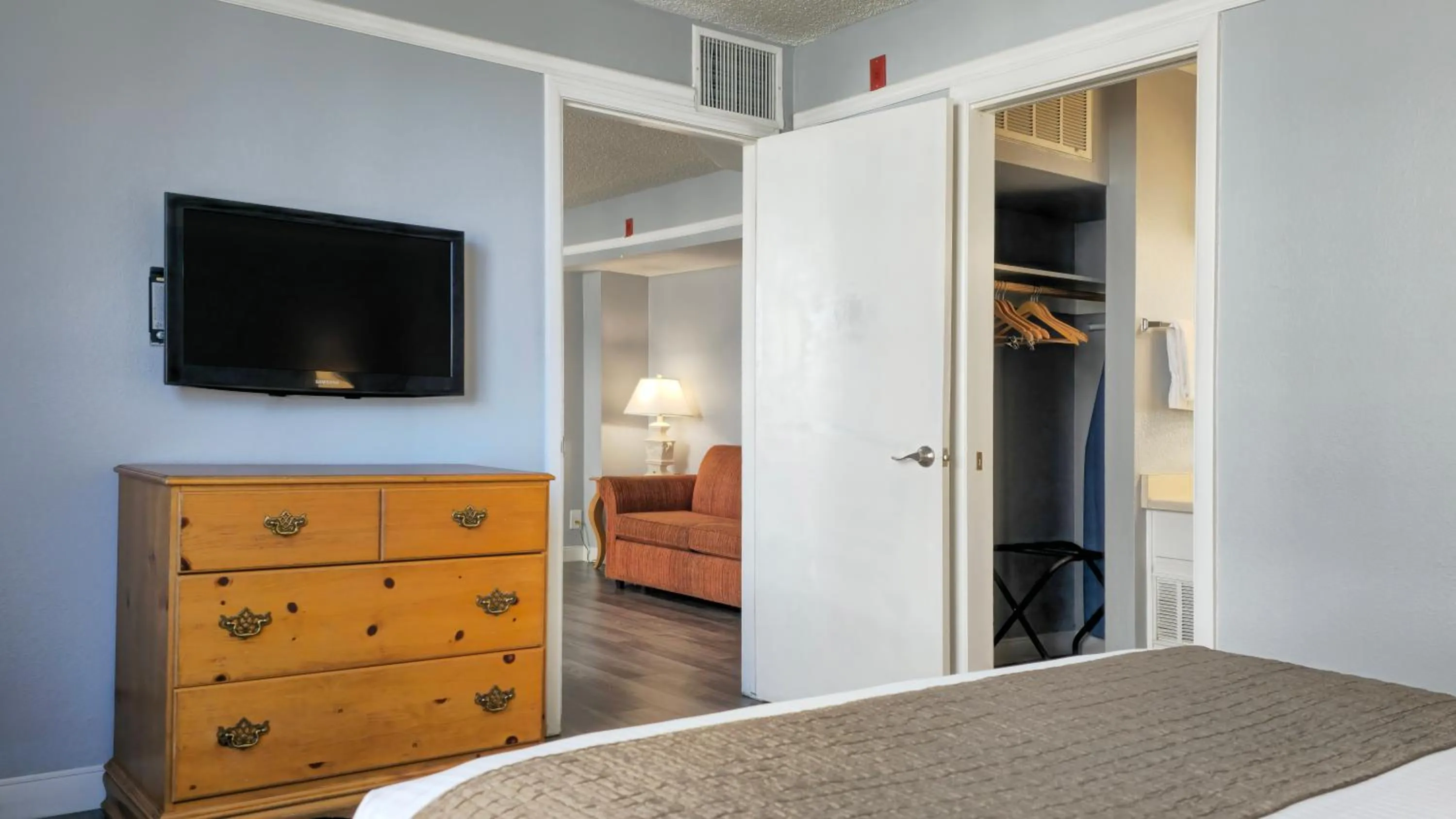 Bed in Legacy Vacation Resorts - Reno