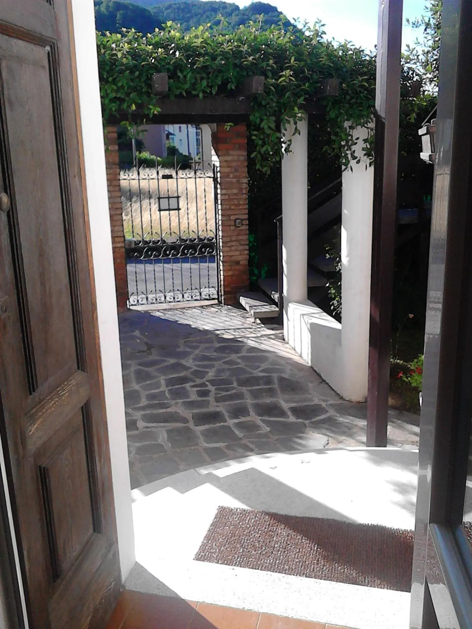 Facade/entrance in B&B Le Colombine