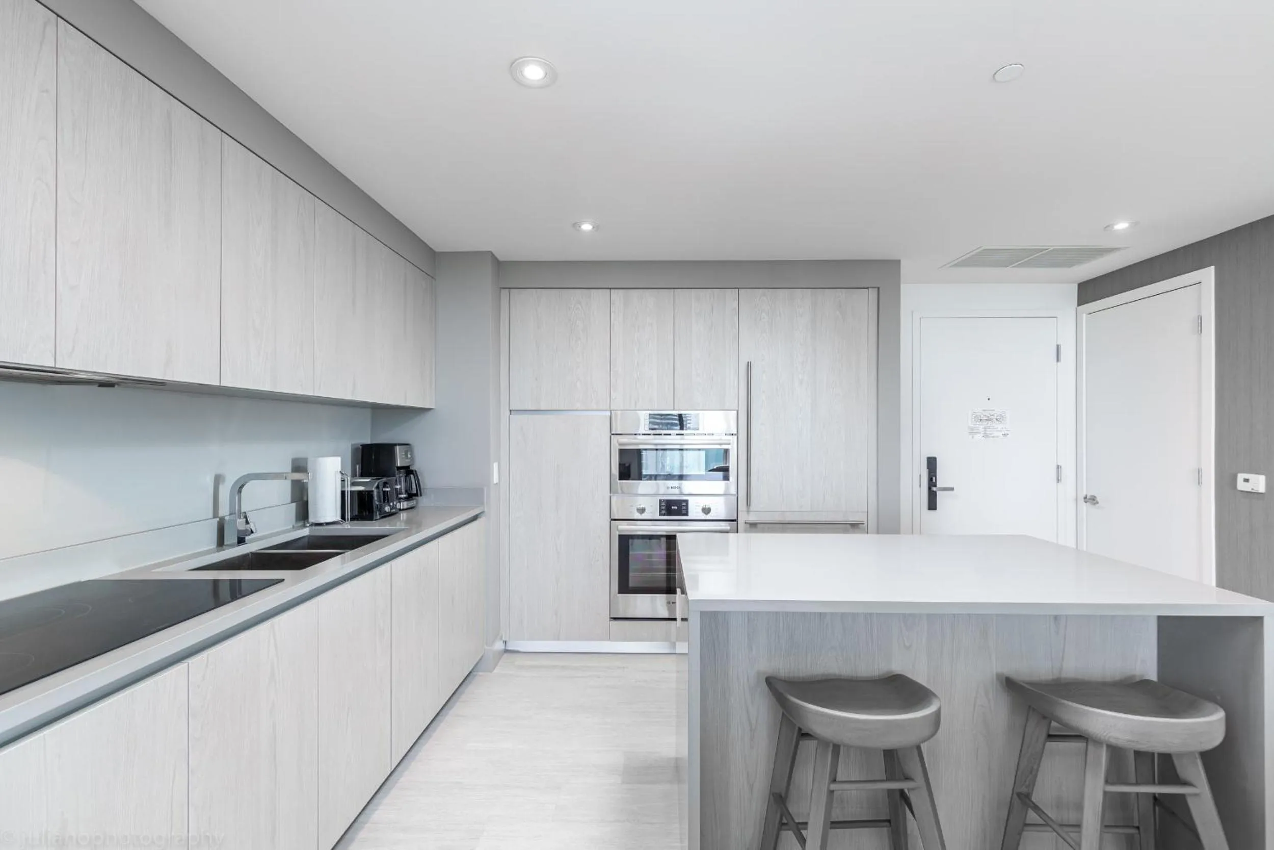 Coffee/tea facilities in Hyde Beach House Hollywood Private Suites