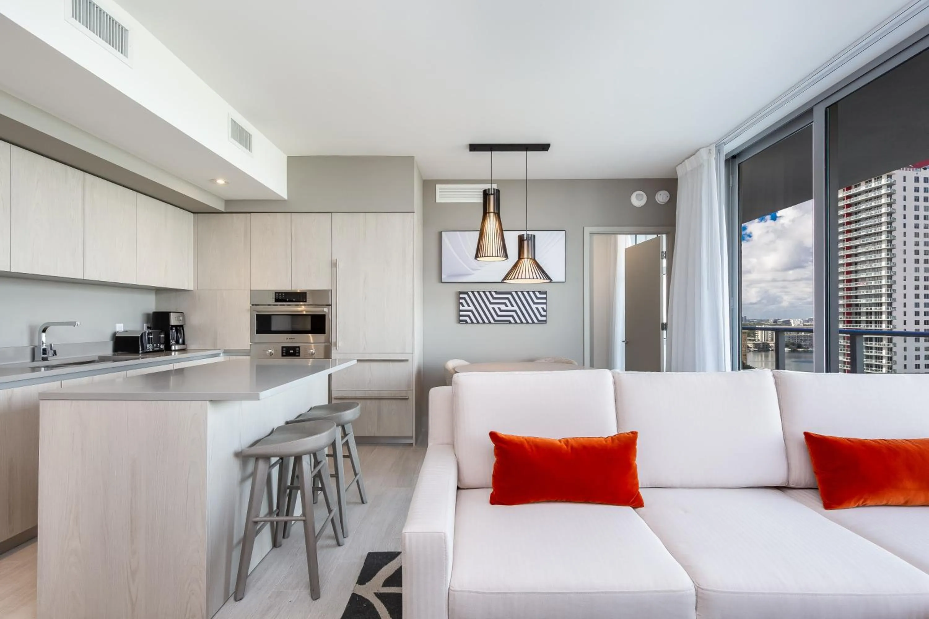 Kitchen or kitchenette in Hyde Beach House Hollywood Private Suites