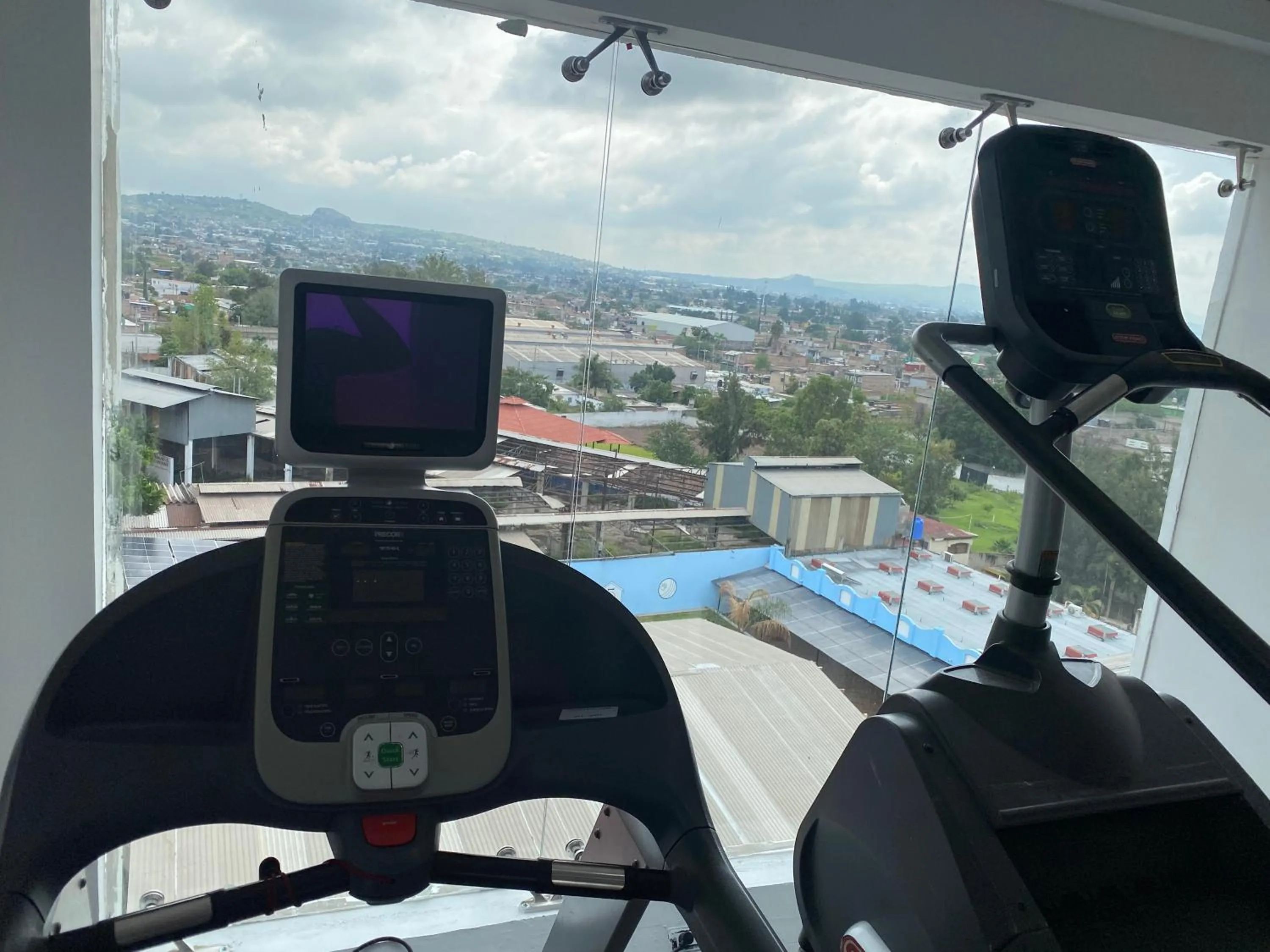 Mountain view in Hotel ANB Aeropuerto Guadalajara