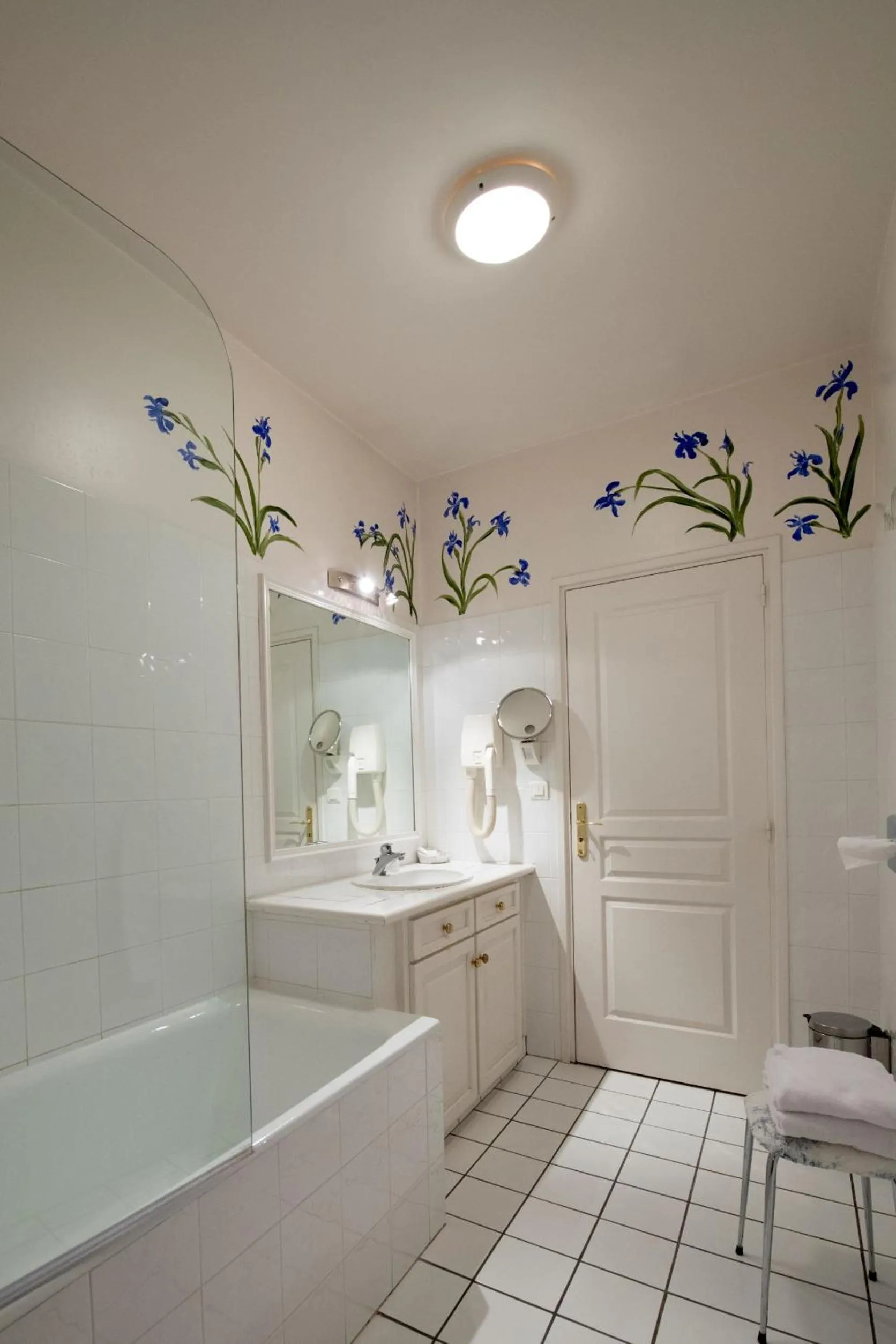 Bathroom in Hotel Biney