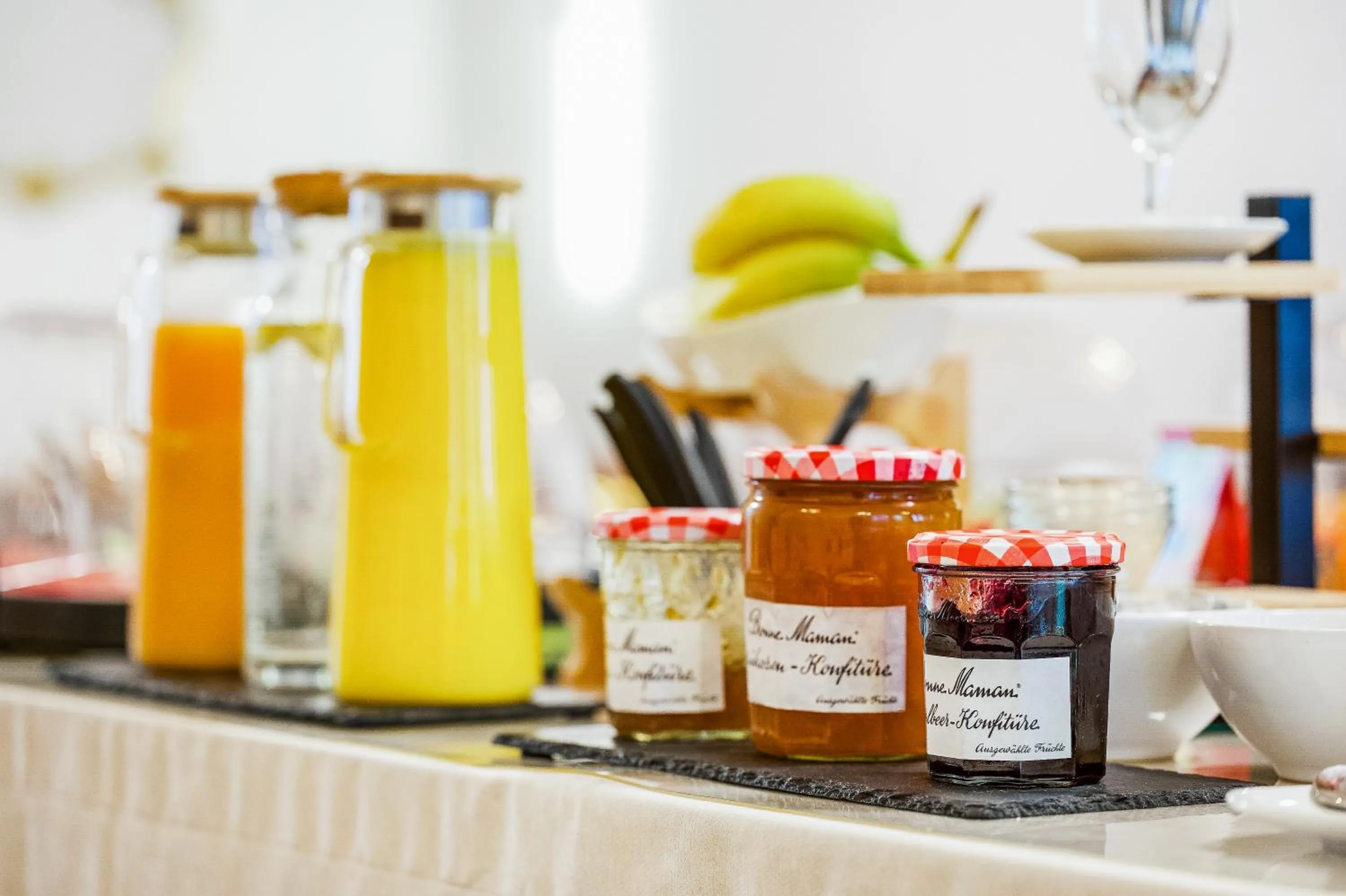 Breakfast in Hotel Phoenix