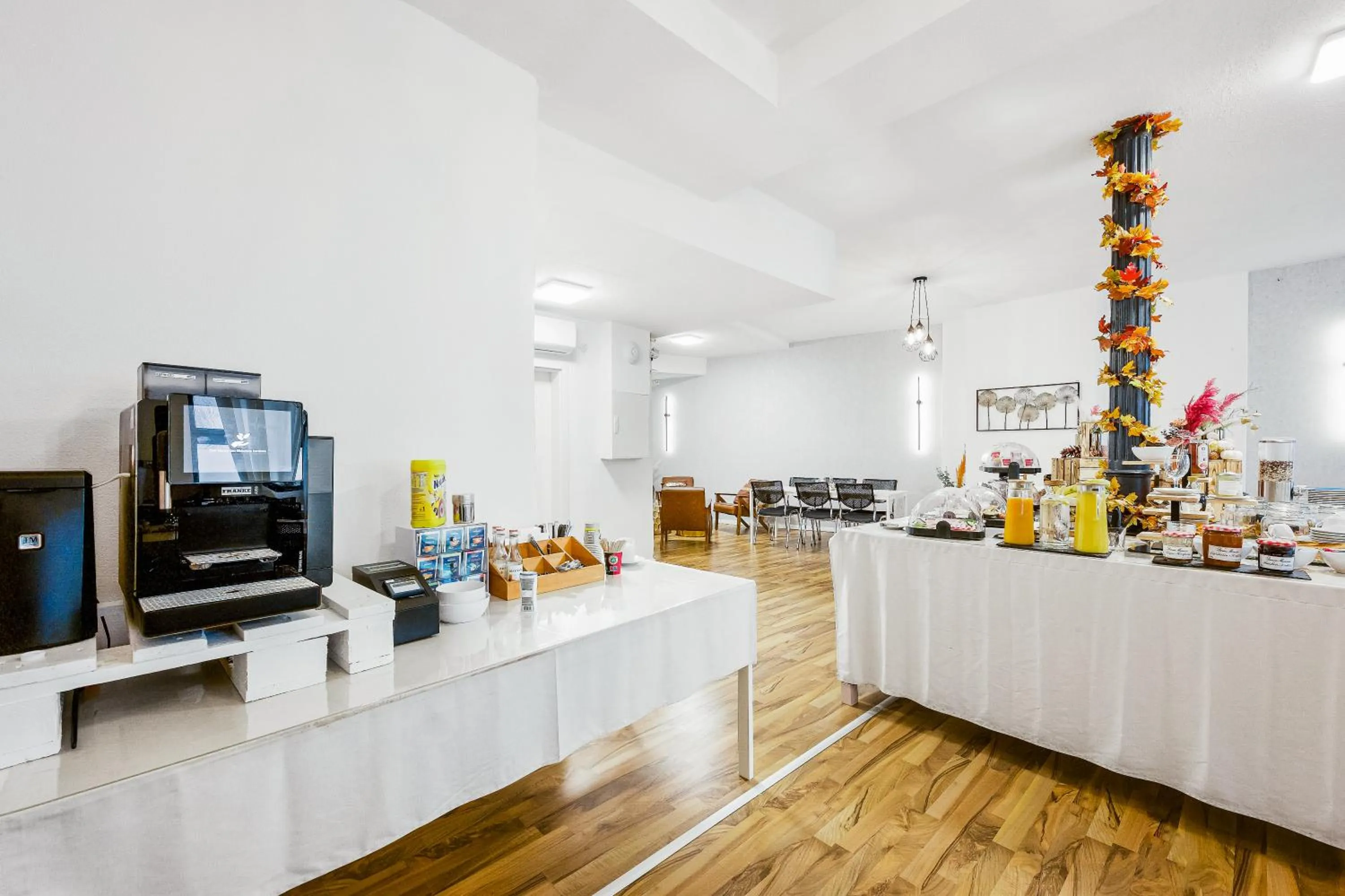 Breakfast in Hotel Phoenix